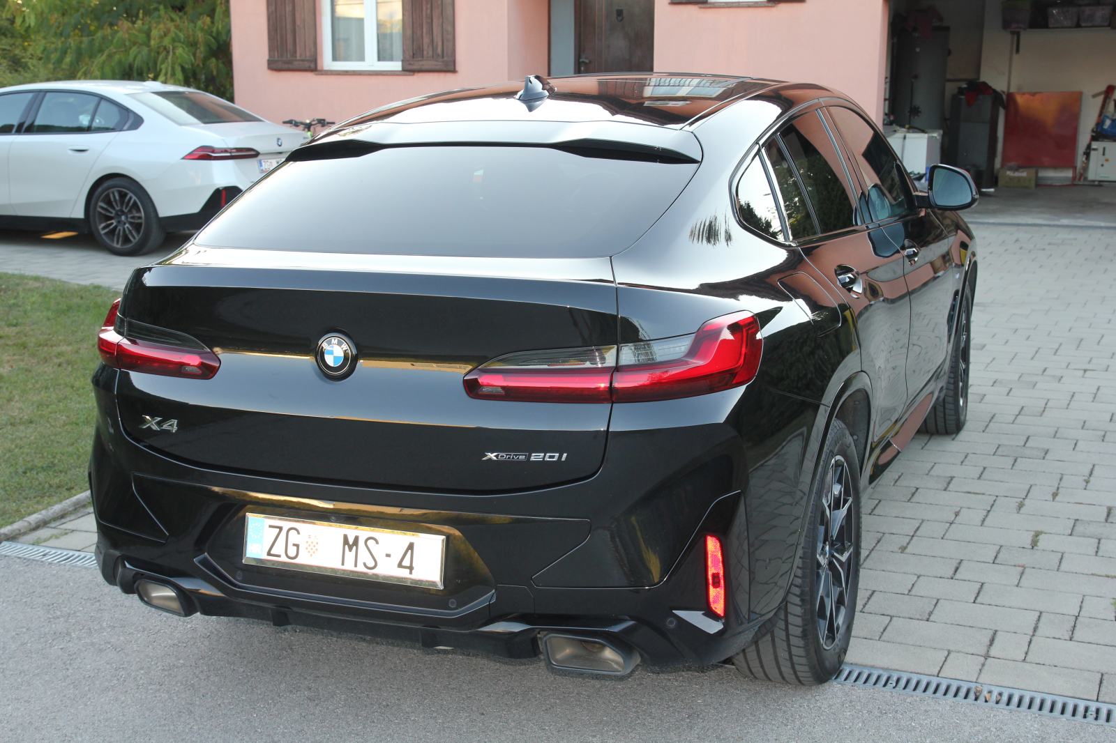 BMW X4 xDrive20i, fotografija 6