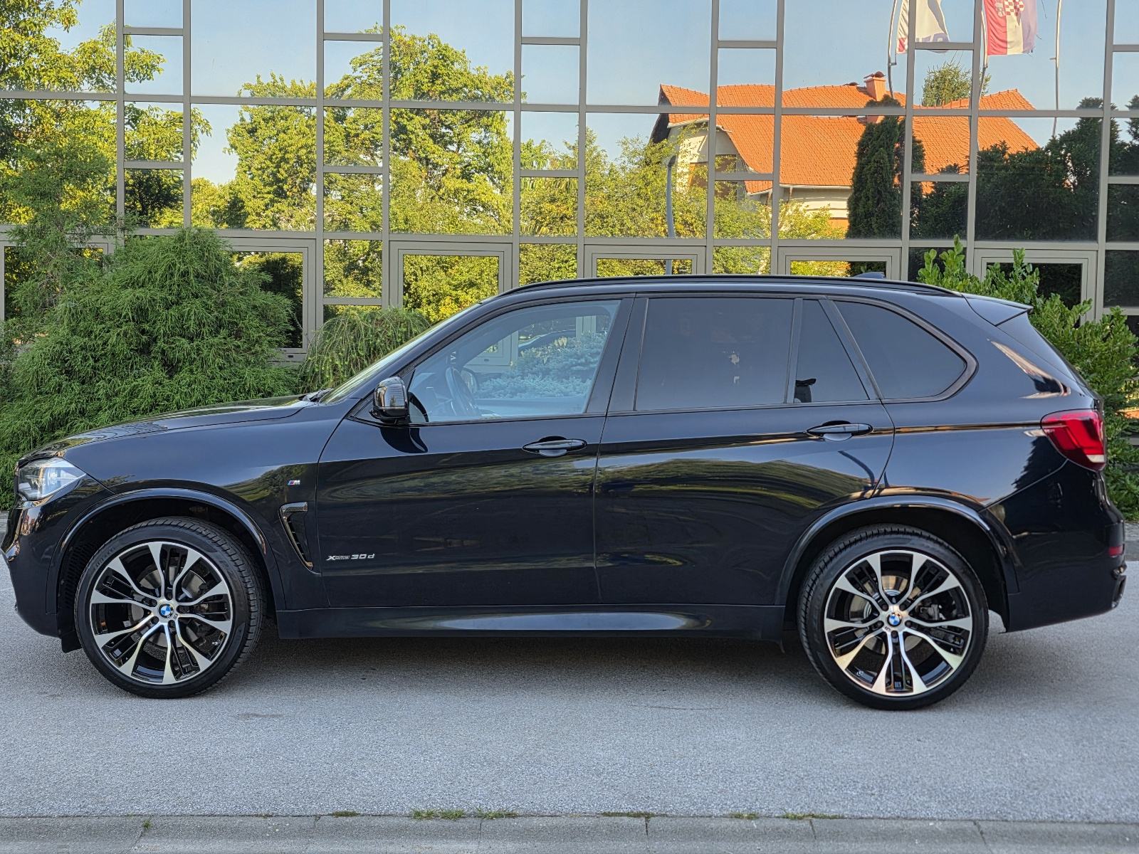 BMW X5 3.0 D X-DRIVE M-SPORT - *SERVISNA-NOVE FELGE+GUME-REG.08/2027.*, fotografija 4