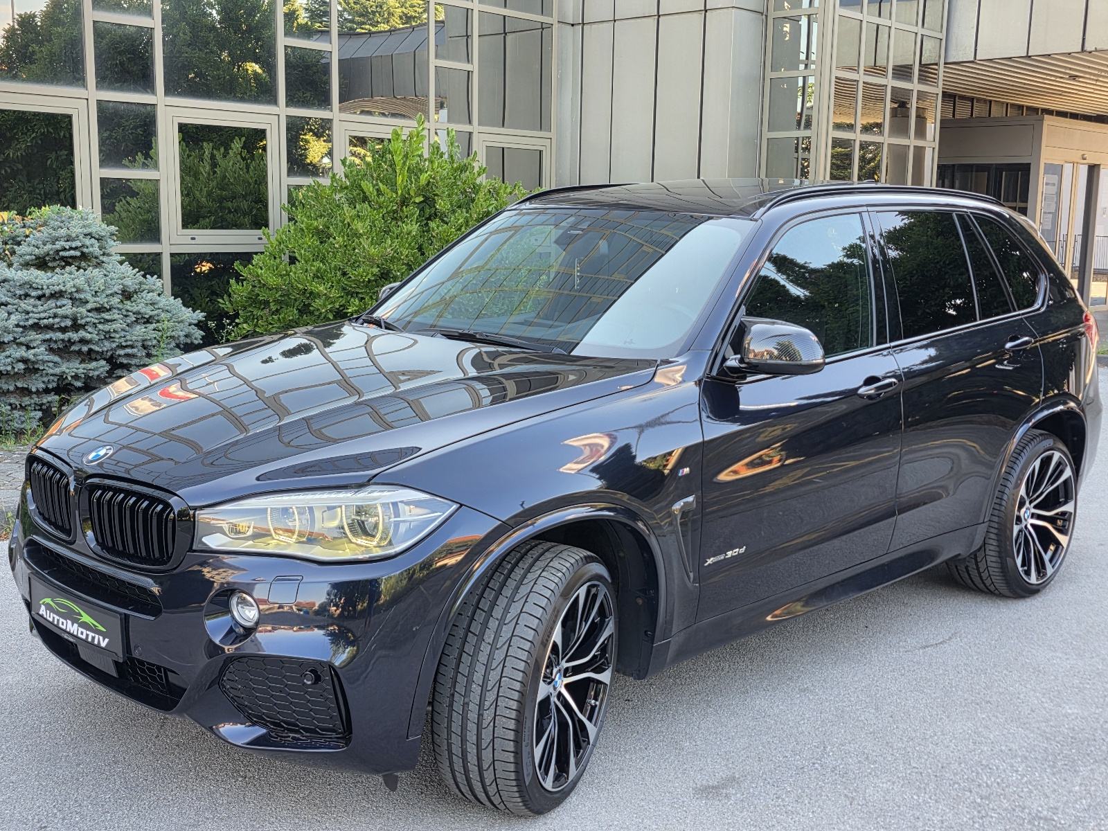 BMW X5 3.0 D X-DRIVE M-SPORT - *SERVISNA-NOVE FELGE+GUME-REG.08/2027.*, fotografija 10
