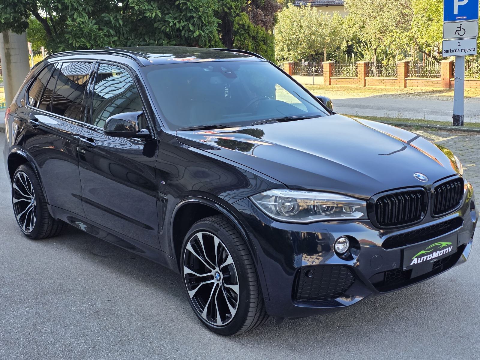 BMW X5 3.0 D X-DRIVE M-SPORT - *SERVISNA-NOVE FELGE+GUME-REG.08/2027.*, fotografija 3