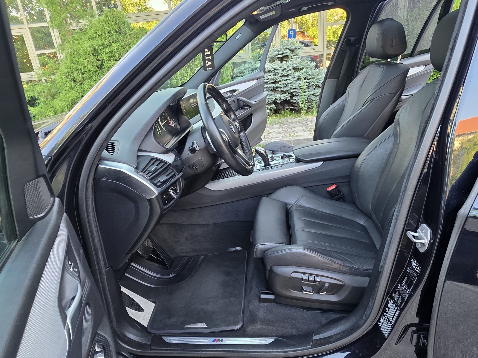 BMW X5 3.0 D X-DRIVE M-SPORT - *SERVISNA-NOVE FELGE+GUME-REG.08/2027.*, fotografija 13