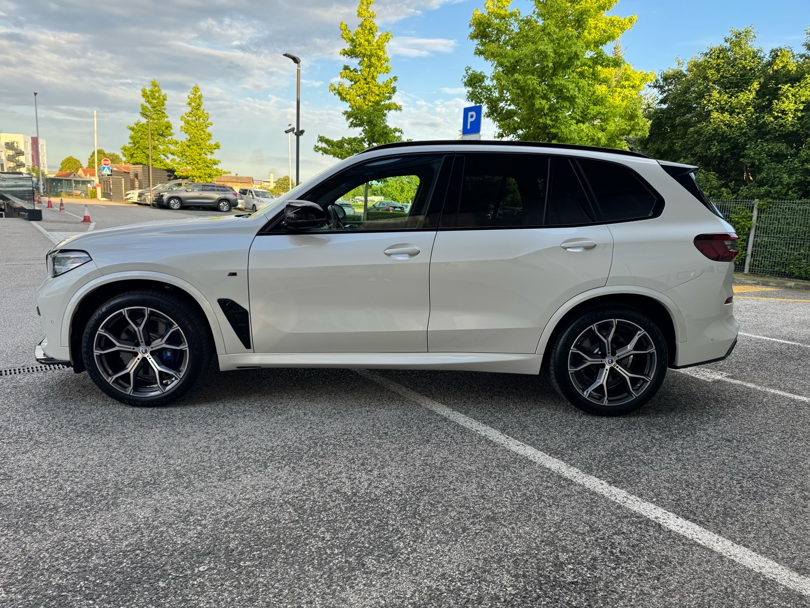 BMW X5 3.0d **M PAKET,210 KW,ORIGINAL KM,3 KLJUČA,SERVISNA,REG 02/27**, fotografija 2