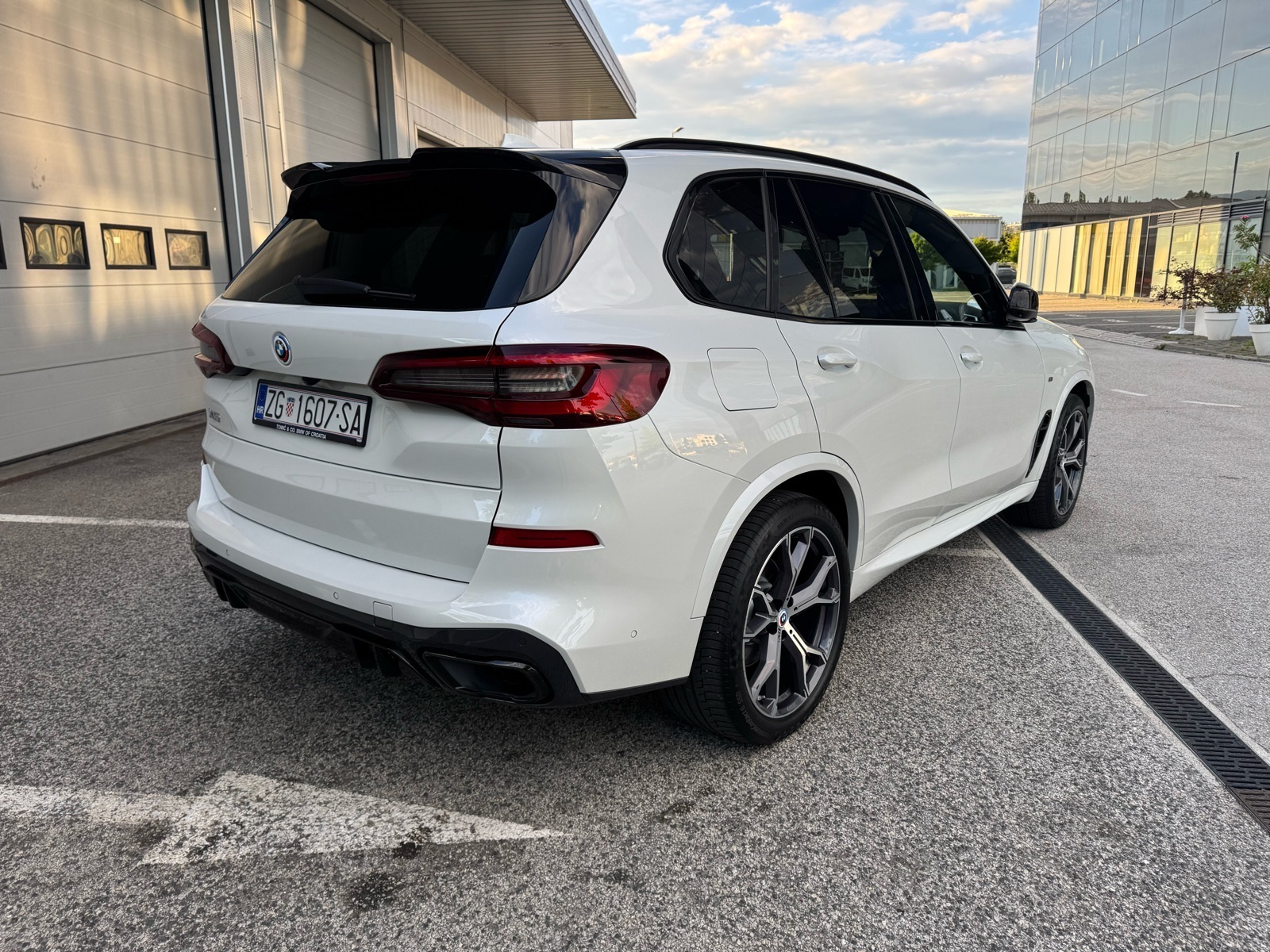 BMW X5 3.0d **M PAKET,210 KW,ORIGINAL KM,3 KLJUČA,SERVISNA,REG 02/27**, fotografija 5