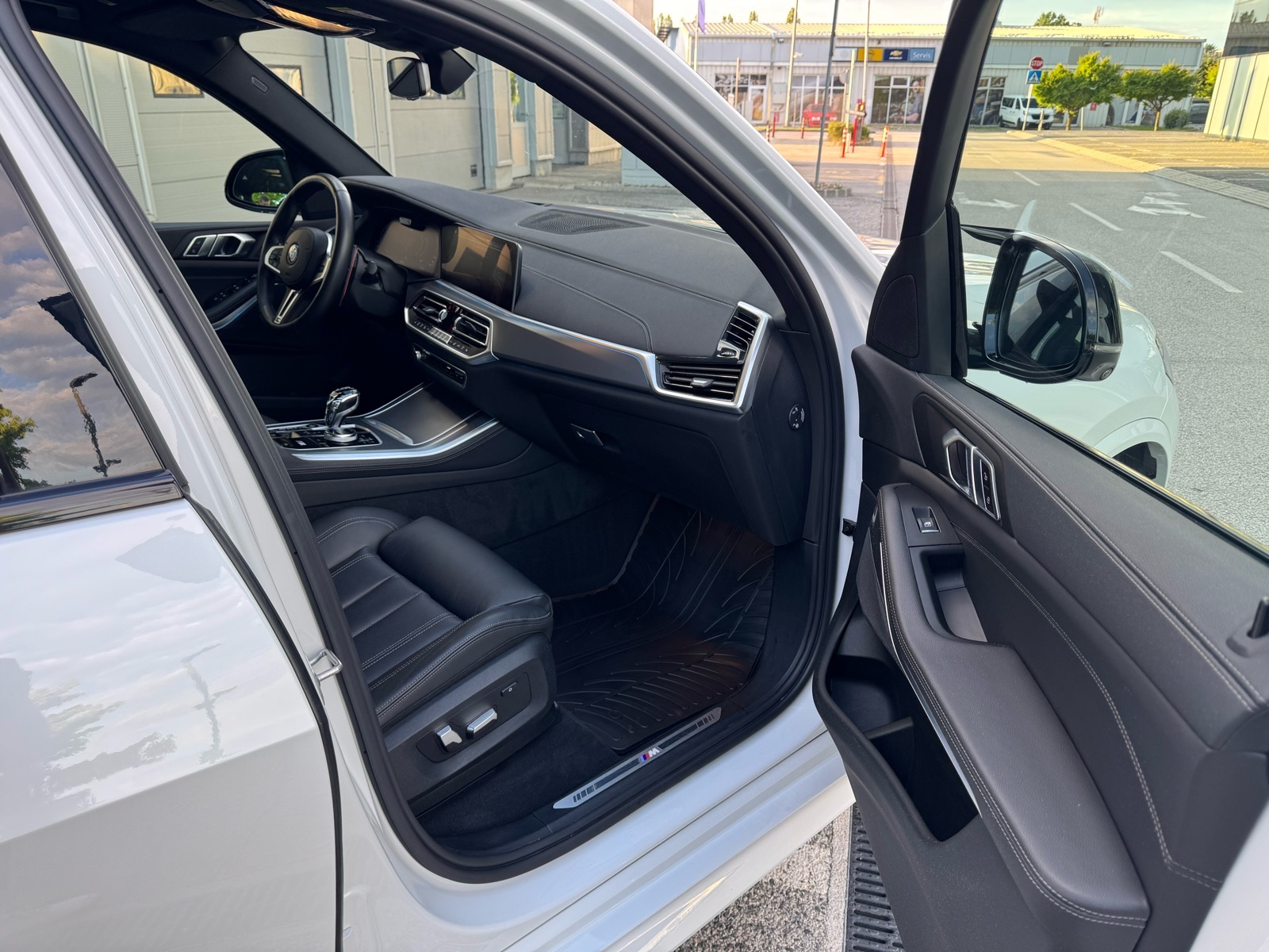 BMW X5 3.0d **M PAKET,210 KW,ORIGINAL KM,3 KLJUČA,SERVISNA,REG 02/27**, fotografija 12