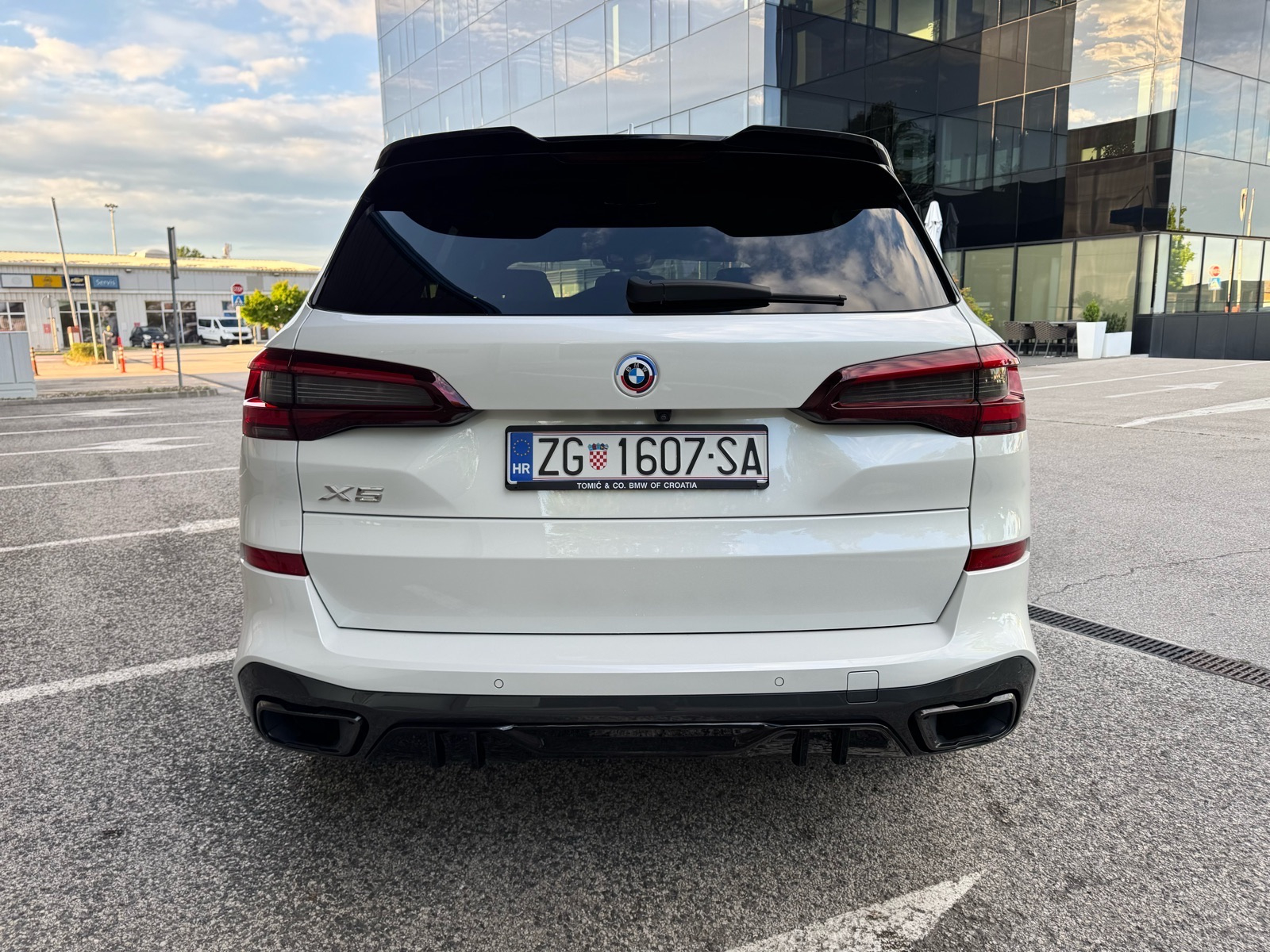 BMW X5 3.0d **M PAKET,210 KW,ORIGINAL KM,3 KLJUČA,SERVISNA,REG 02/27**, fotografija 4