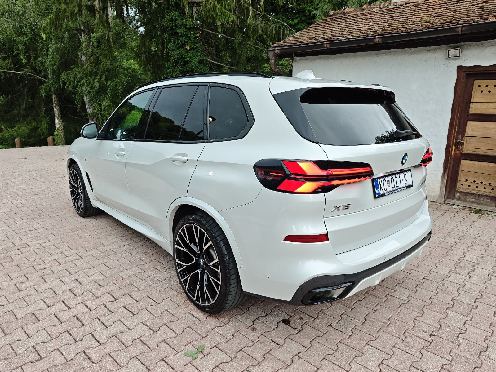 BMW X5 30d xDrive /// M paket, Panorama, Kamera, Memorija sjedala, fotografija 4
