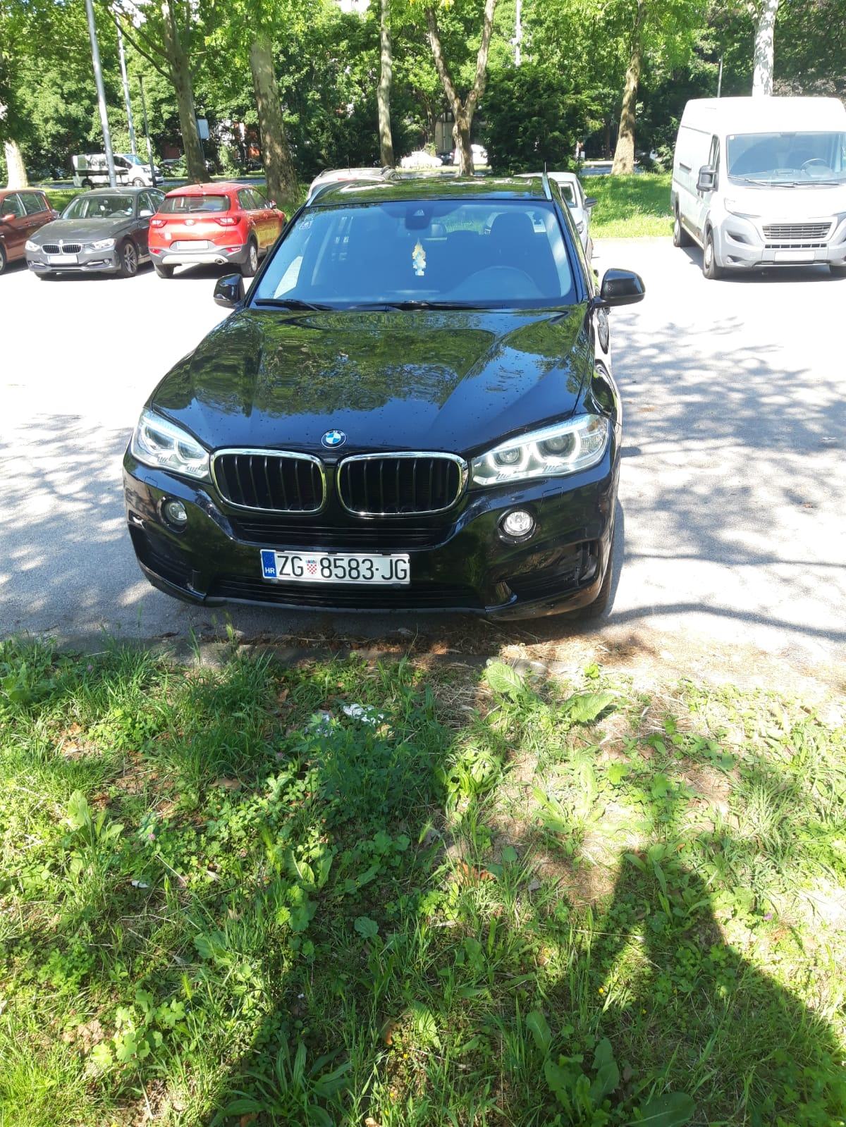 BMW X5 30xd,2015g.full oprema,izvrsno stanje, nove gume, fotografija 11