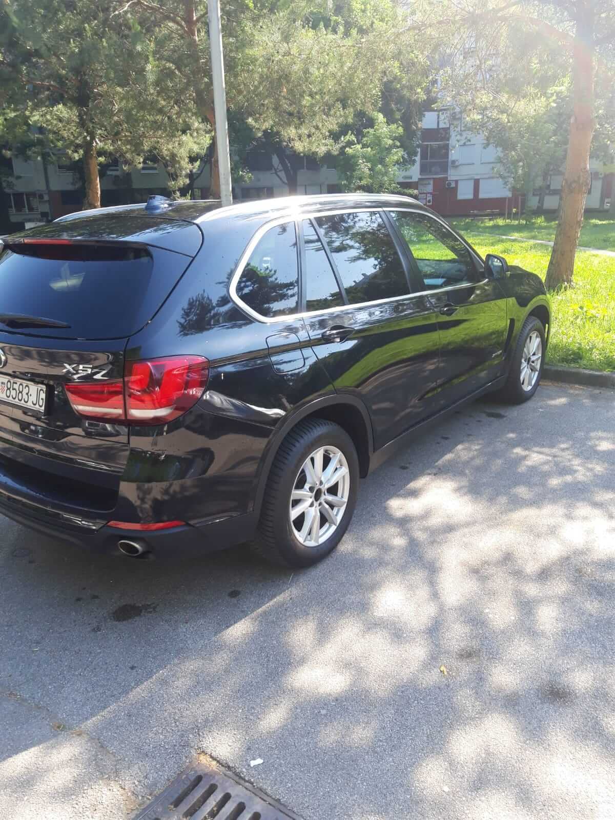 BMW X5 30xd,2015g.full oprema,izvrsno stanje, nove gume, fotografija 18