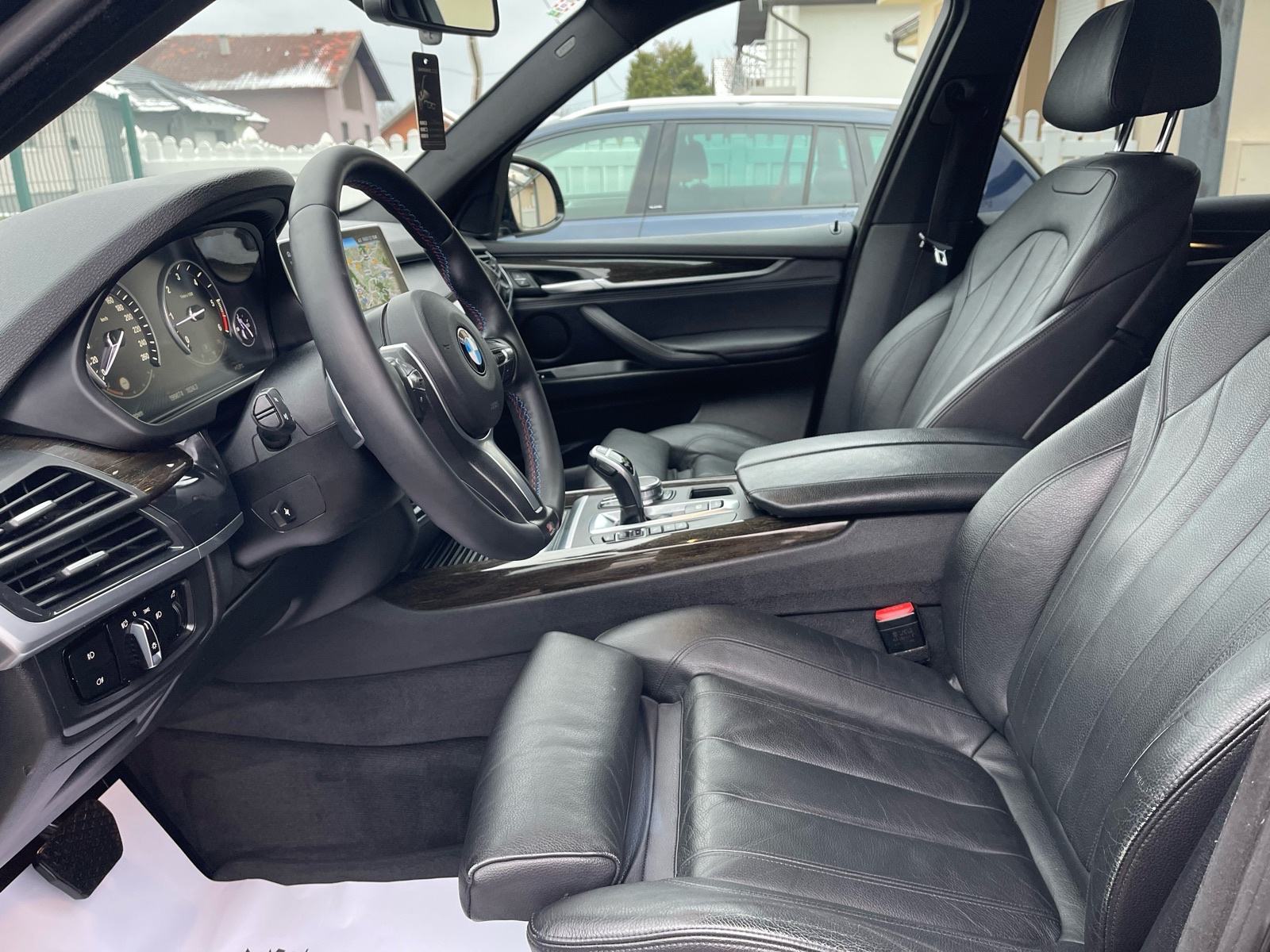 BMW X5 40d,M-paket,Head up,Kamere 360,X-drive, fotografija 9