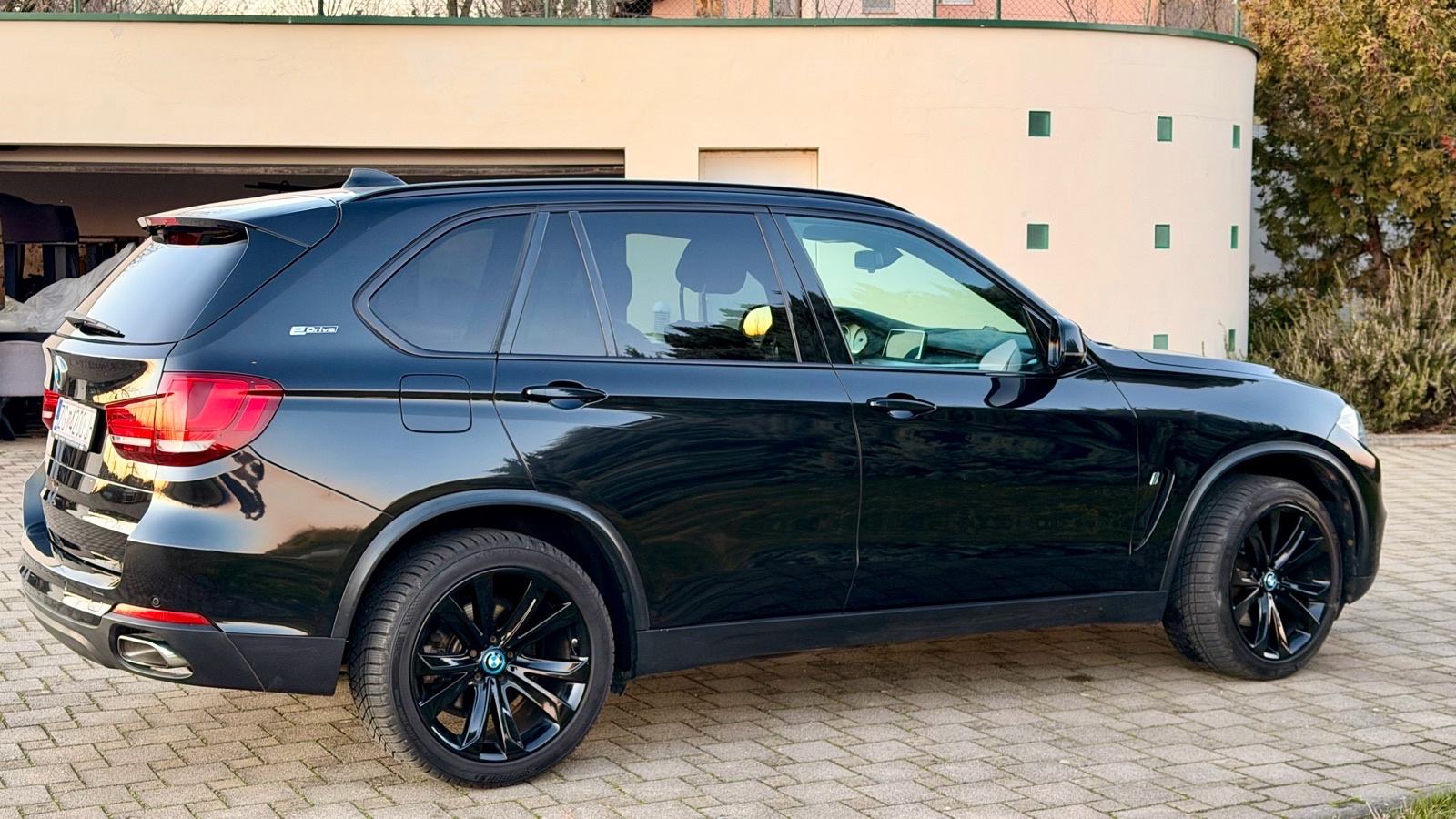 BMW X5 40e automatik, fotografija 2
