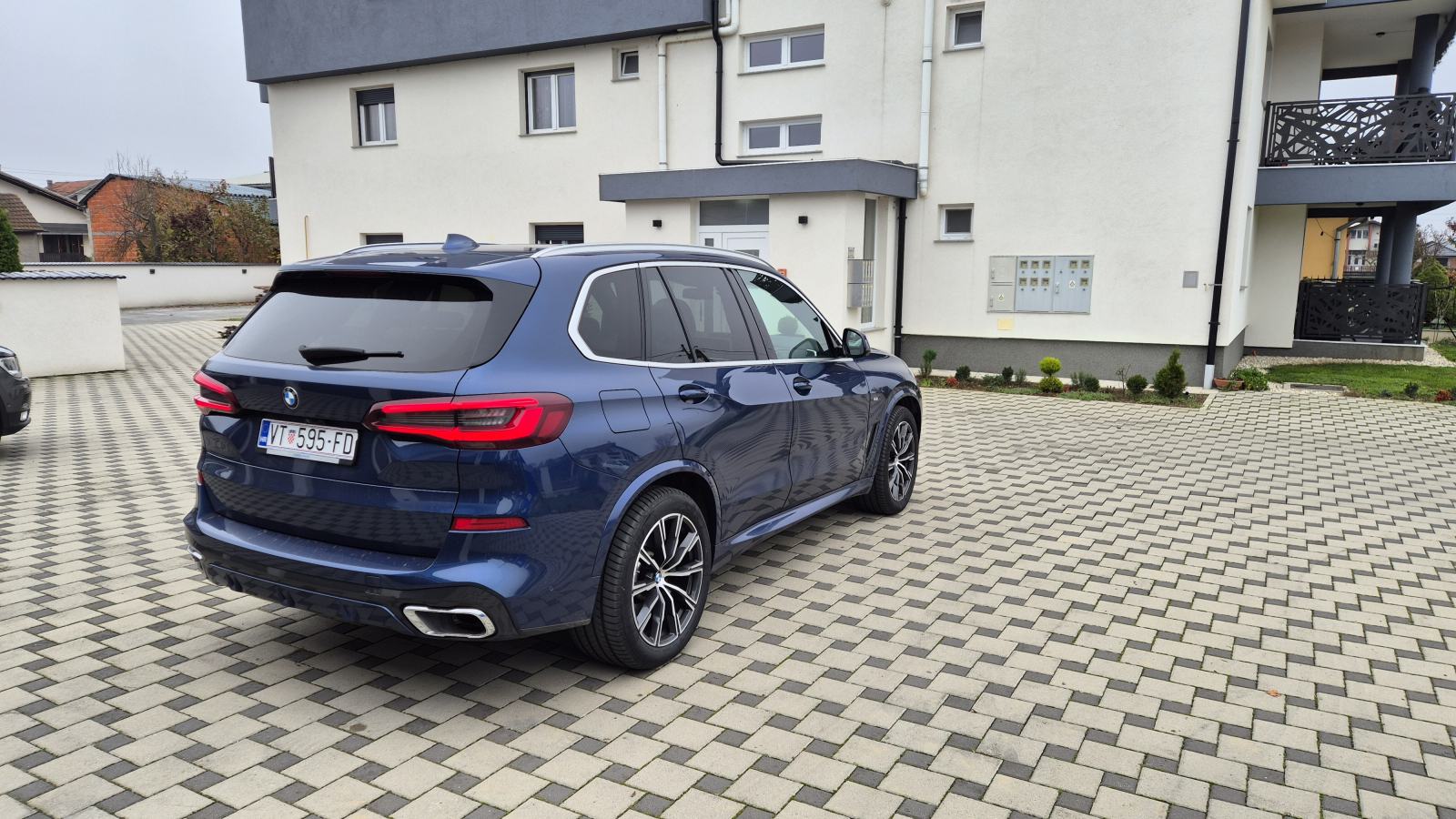 BMW X5 45e - M SPORT 35200+pdv, fotografija 3