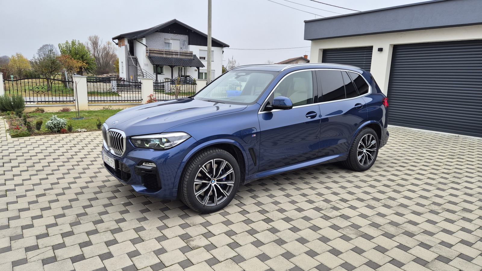 BMW X5 45e - M SPORT 35200+pdv, fotografija 2