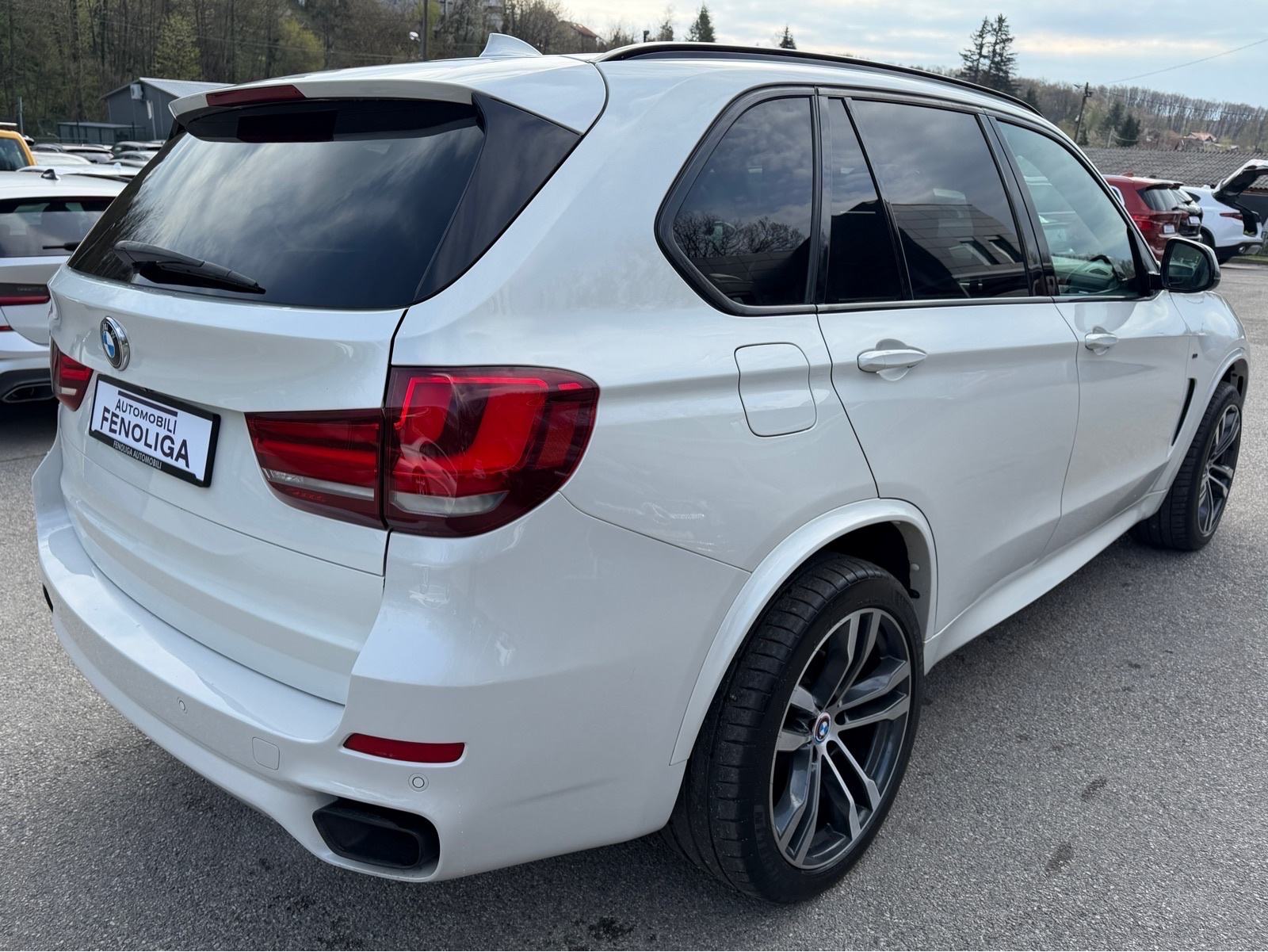 BMW X5 M50d PANO,B&W,RADAR,PROVJETRAVANJE SJEDALA,KAMERA,AMBIENT!, pogled izvana - slika 2