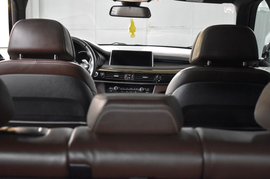 BMW X5 M50d, fotografija 9