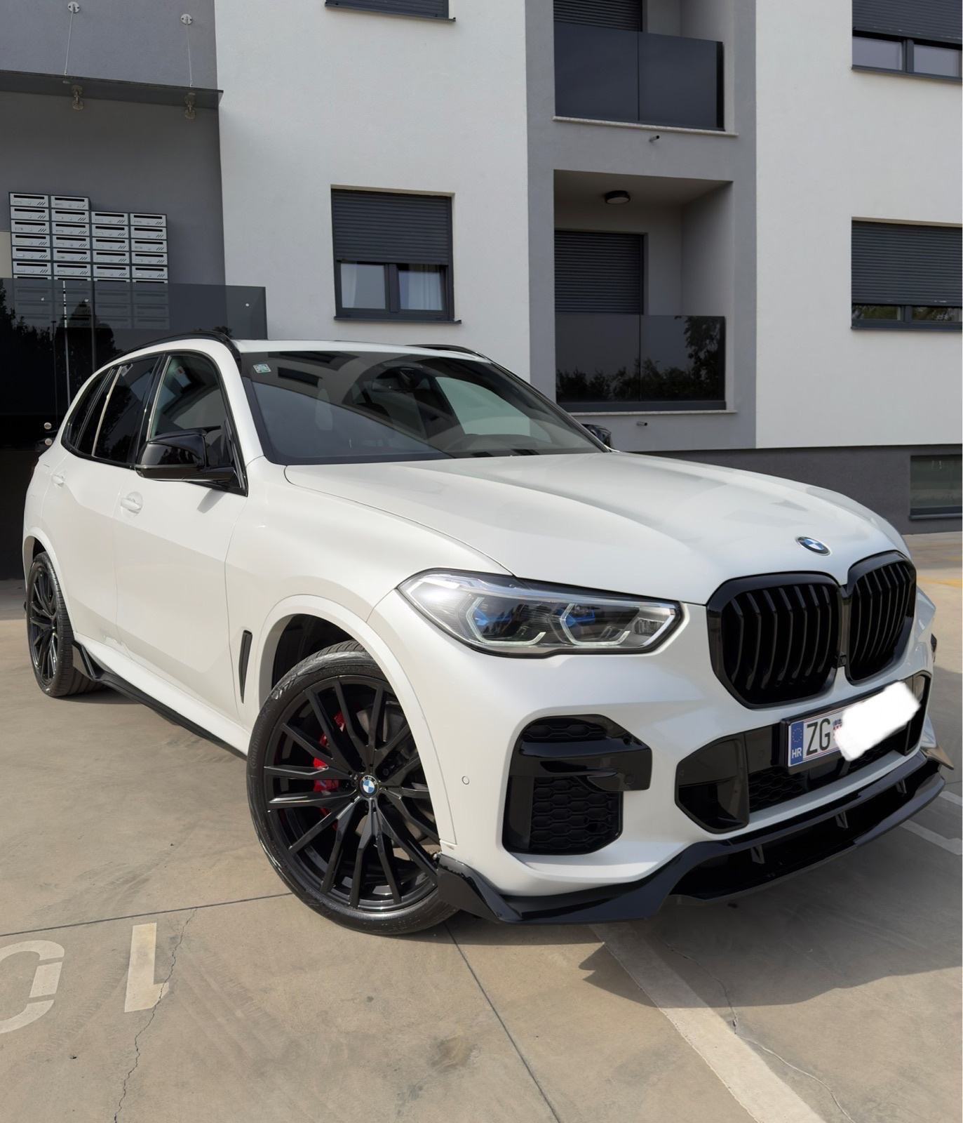 BMW X5 xD30d M Performance,SkyLounge,CARBON,Laser,H/K,360*kam,PDV,FULL, fotografija 2