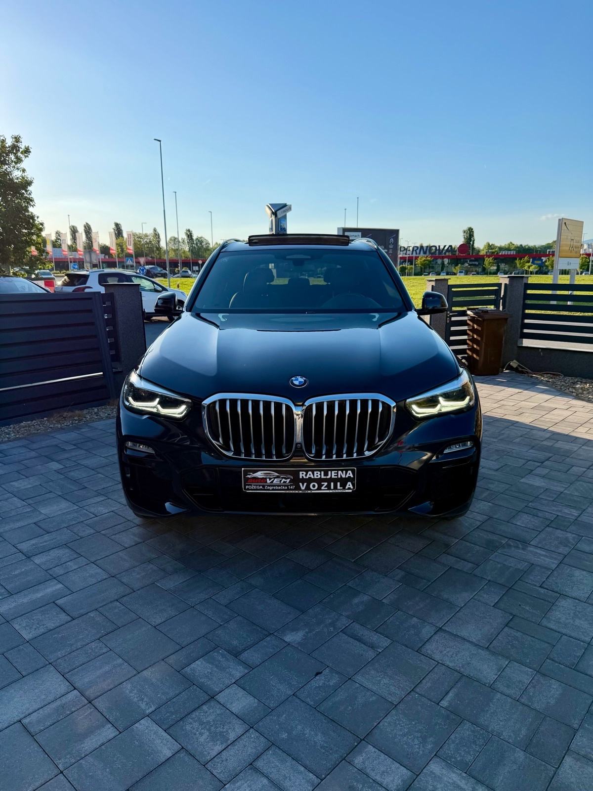 BMW X5 xDrive 30d M SPORT-PANO-HEAD UP-KUKA-U PDV-U, fotografija 5
