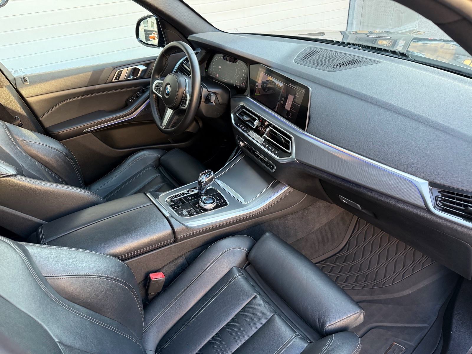 BMW X5 xDrive 30d ZRAČNI OVJES, PANORAMA, SWAROVSKI, 360°, fotografija 17