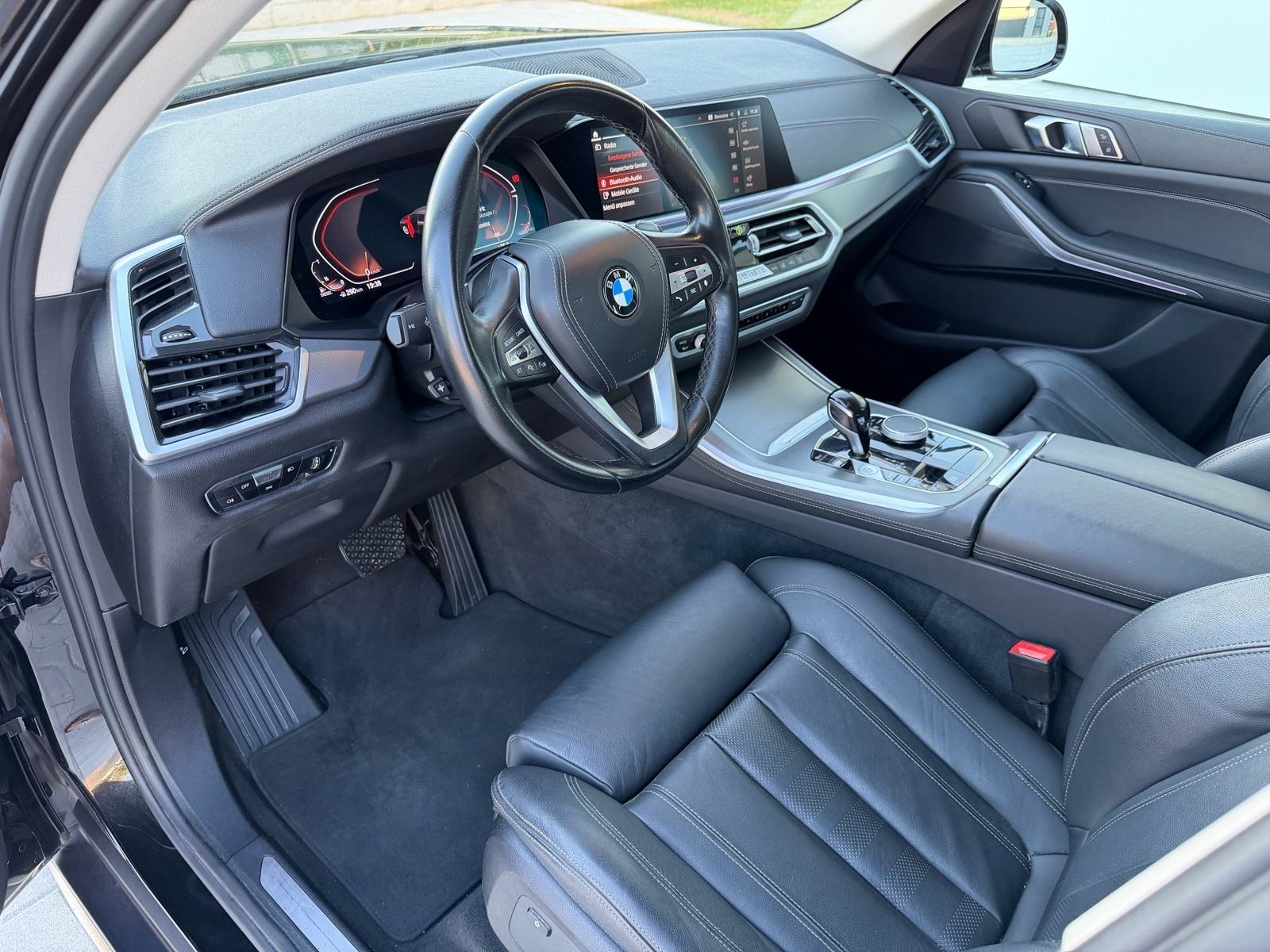 BMW X5 xDrive30d ( 2022.godina ), fotografija 9