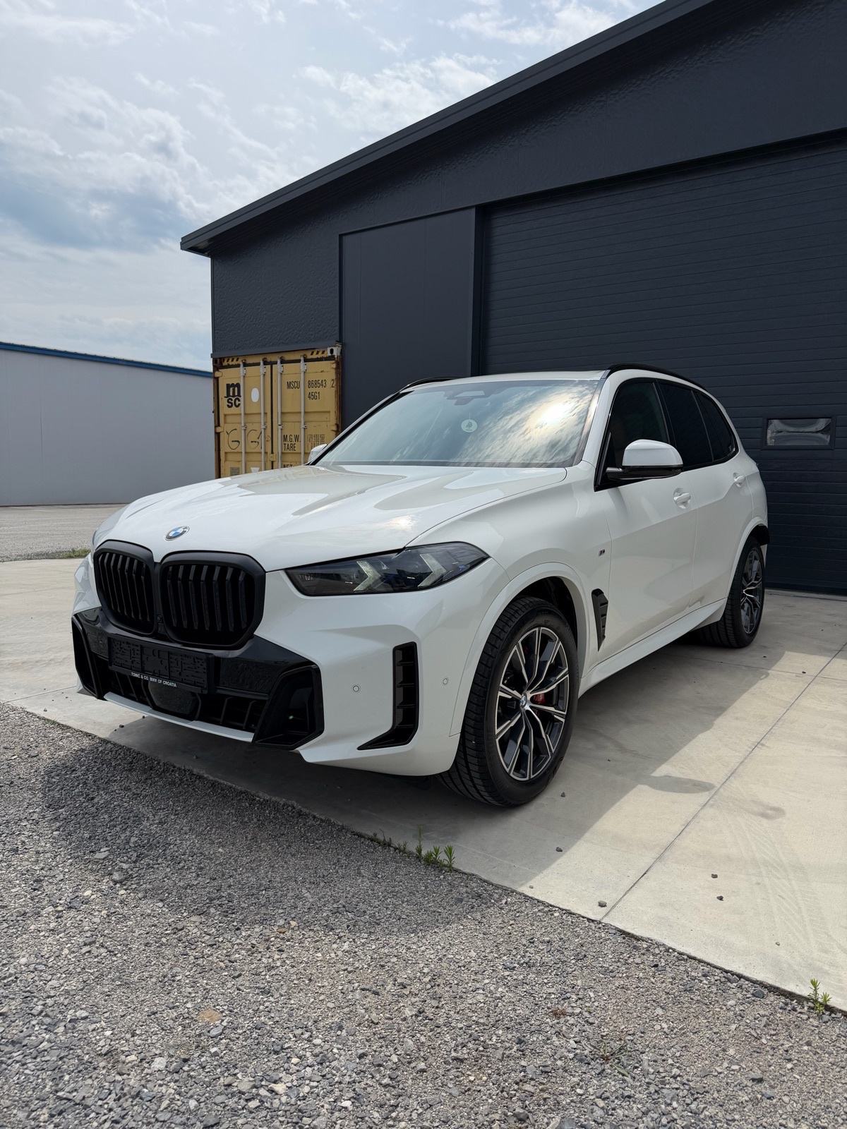 BMW X5 xDrive30d 35tkm 2025 MsportPro, fotografija 3
