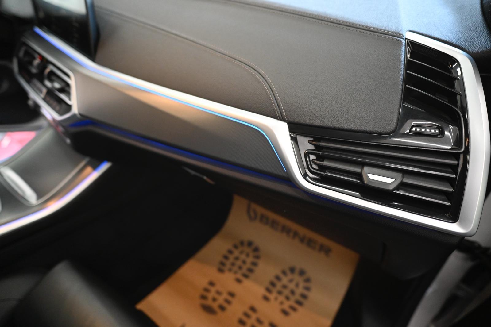 BMW X5 xDrive30d M Head up,laser,22",zračni ovjes,kamera,panorama, fotografija 9