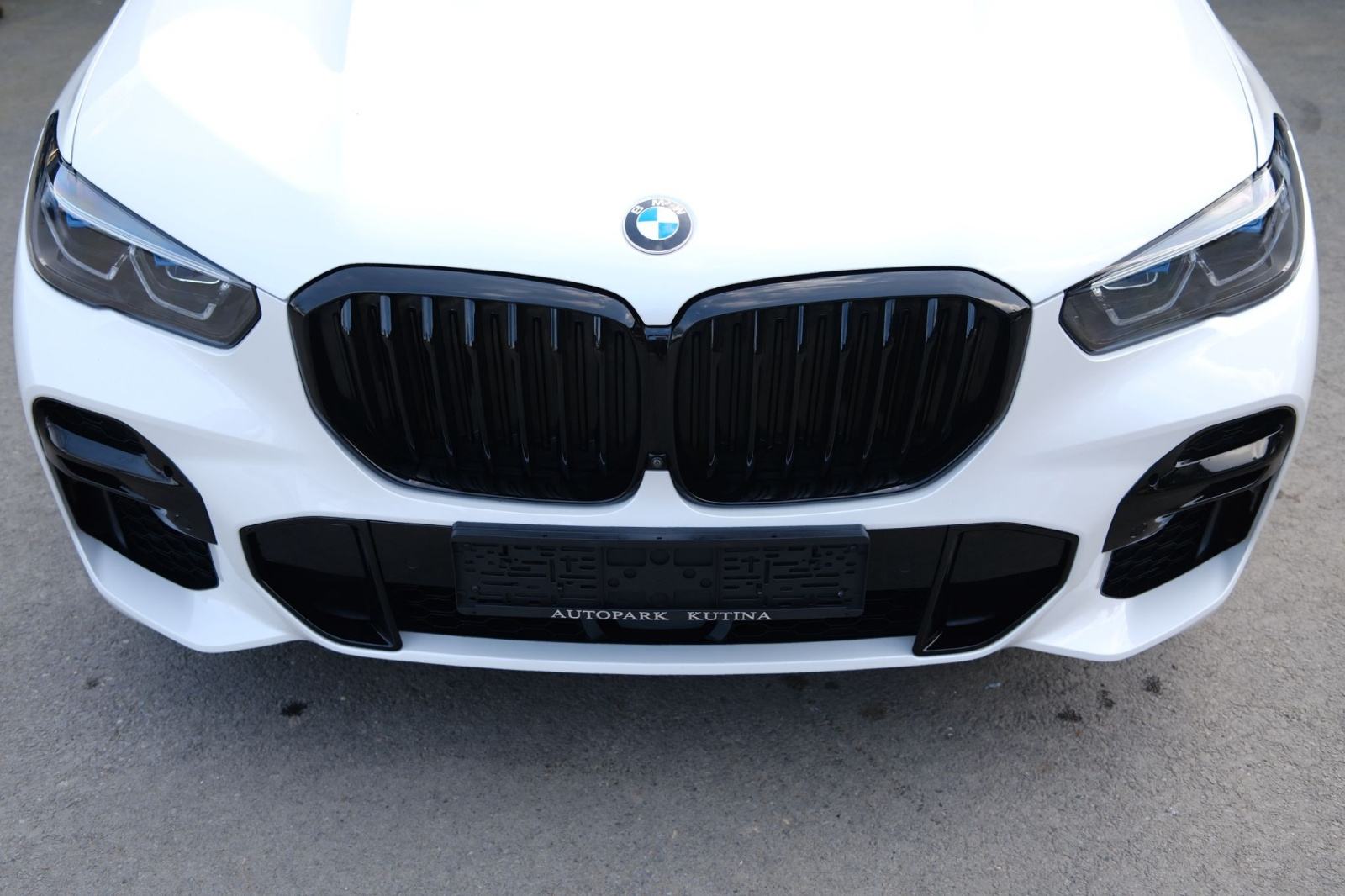BMW X5 xDrive30d M Head up,laser,22",zračni ovjes,kamera,panorama, fotografija 17