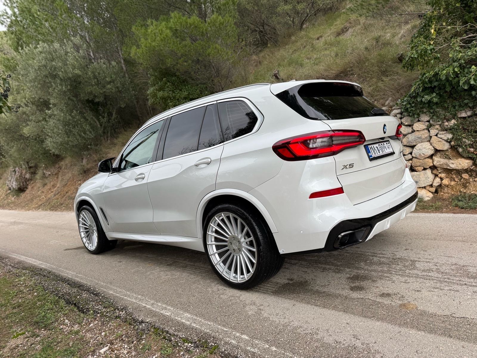 BMW X5 xDrive30d automatik inividual m optik, fotografija 5