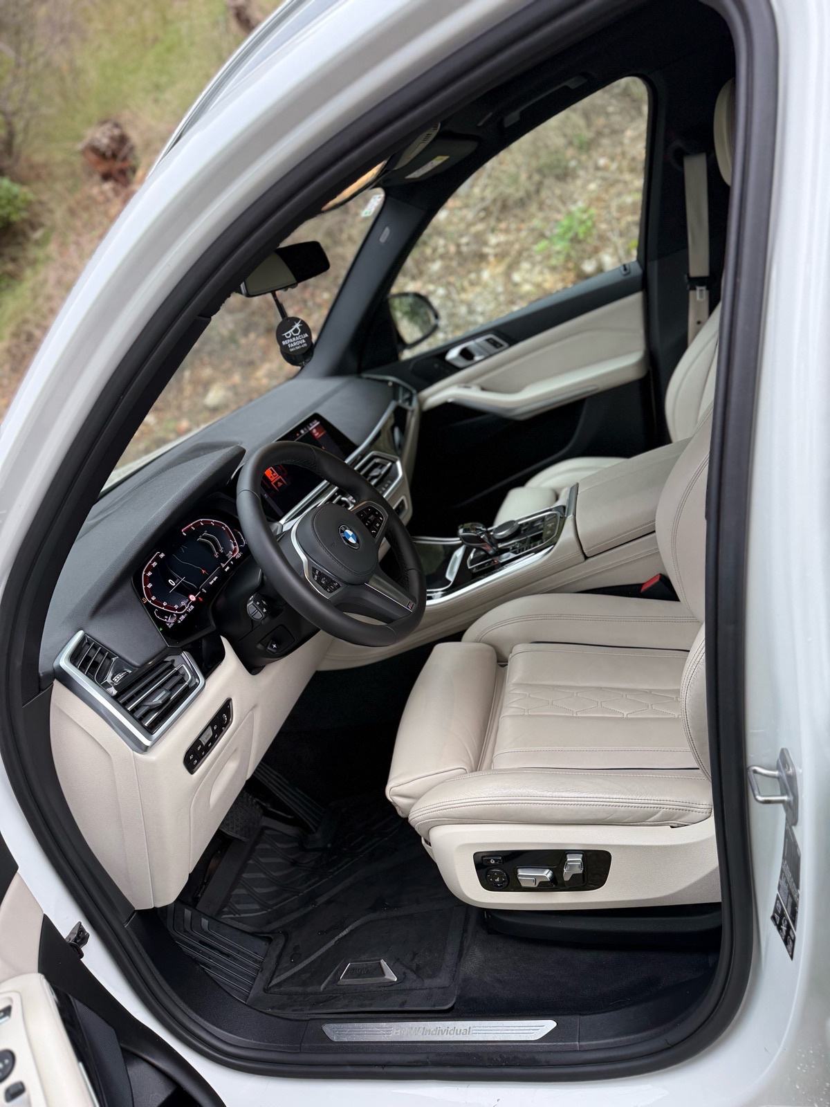 BMW X5 xDrive30d automatik inividual m optik, fotografija 10
