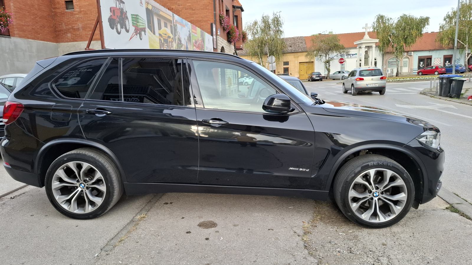 BMW X5 xDrive30d automatik, koža, kuka, panorama, reg. do 13. 7. 2027., fotografija 5