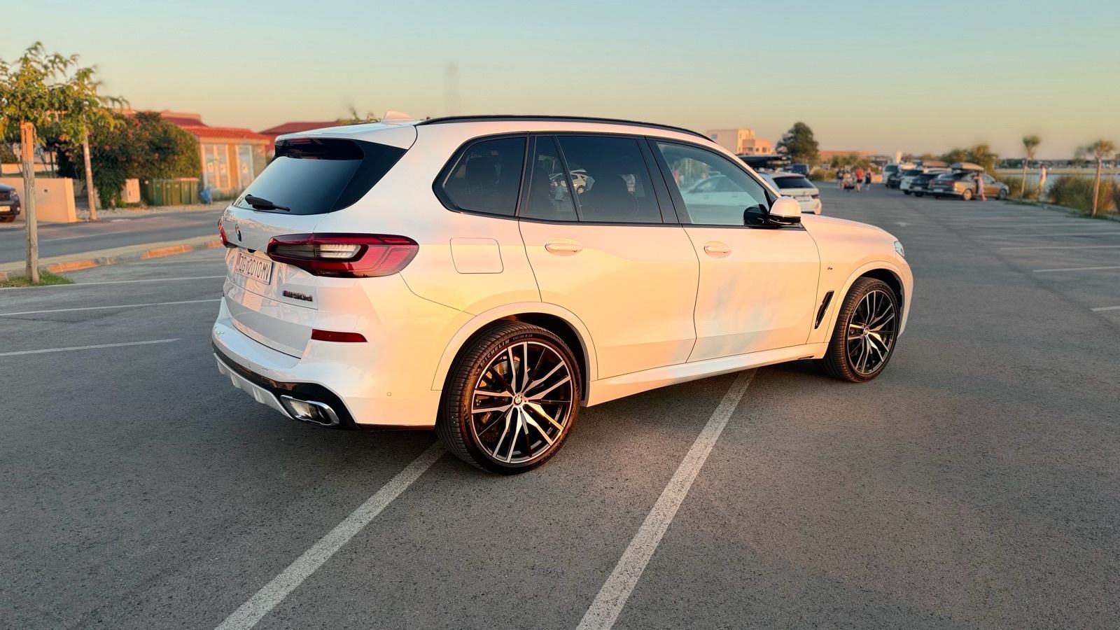 BMW X5 xDrive30d automatik, pogled izvana - slika 1