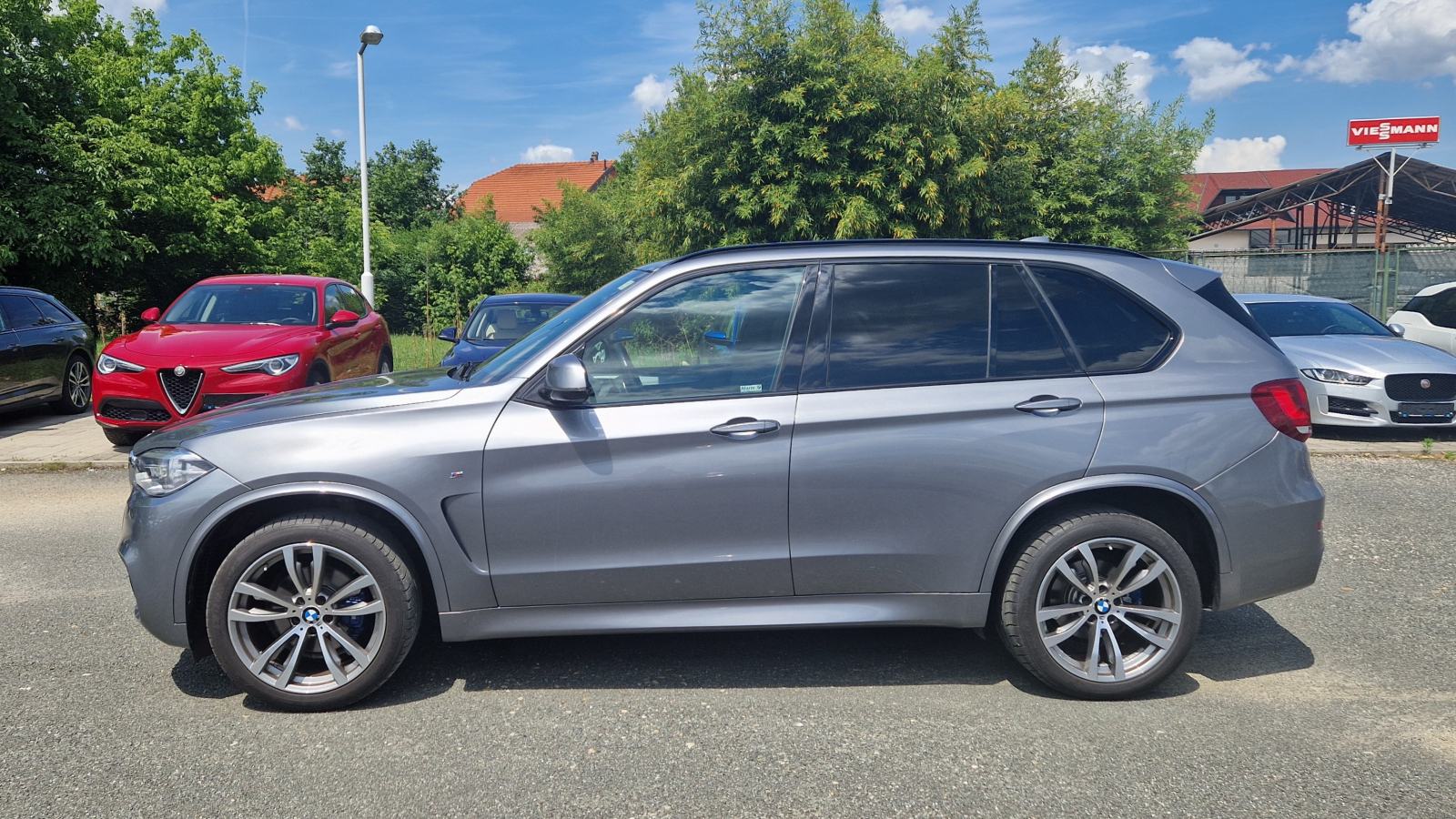 BMW X5 xDrive30d M Sport, 20" alu, Pano, Ambilight, zimski paket, FULL, fotografija 2