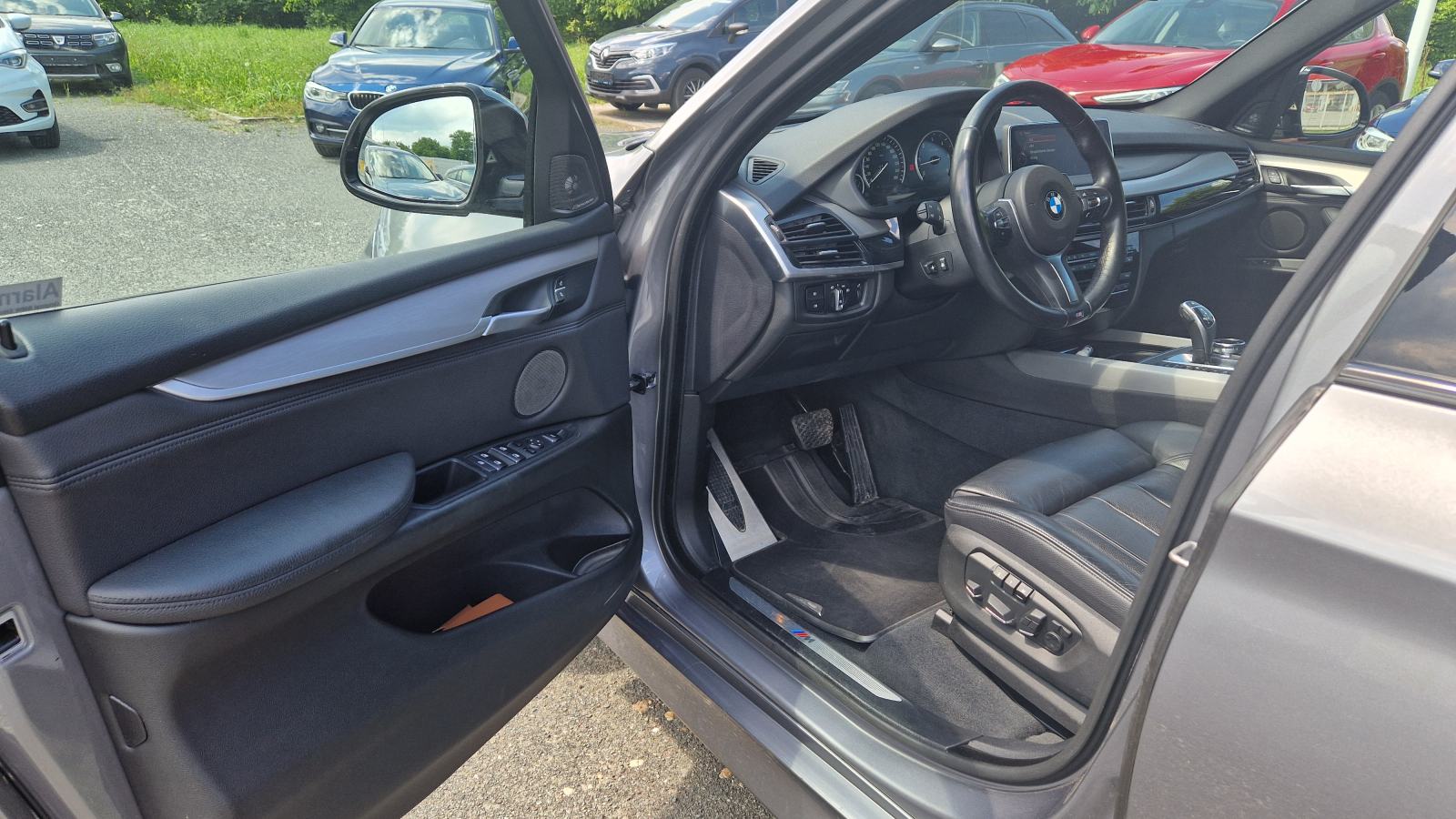 BMW X5 xDrive30d M Sport, 20" alu, Pano, Ambilight, zimski paket, FULL, fotografija 11