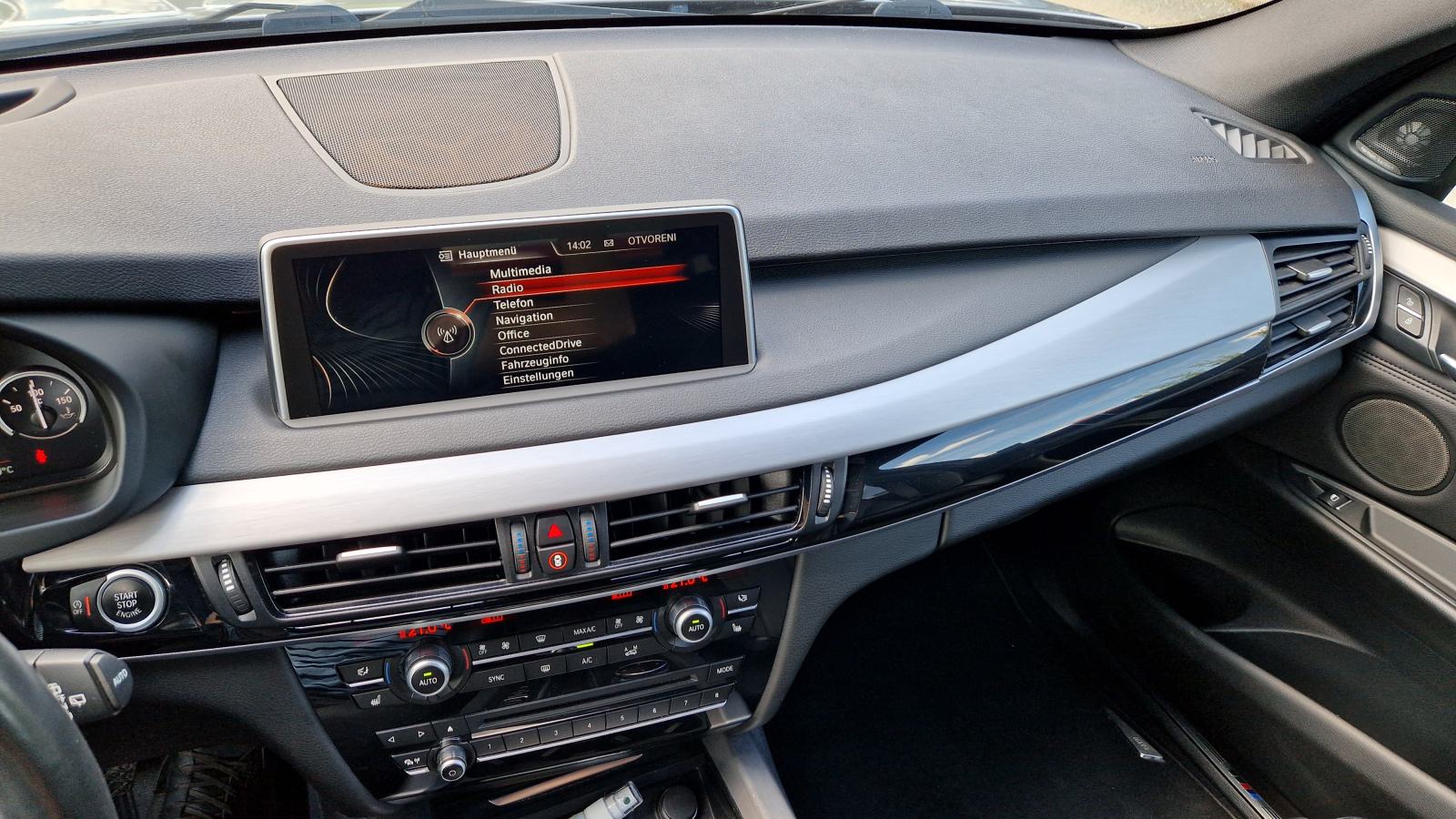 BMW X5 xDrive30d M Sport, 20" alu, Pano, Ambilight, zimski paket, FULL, fotografija 19