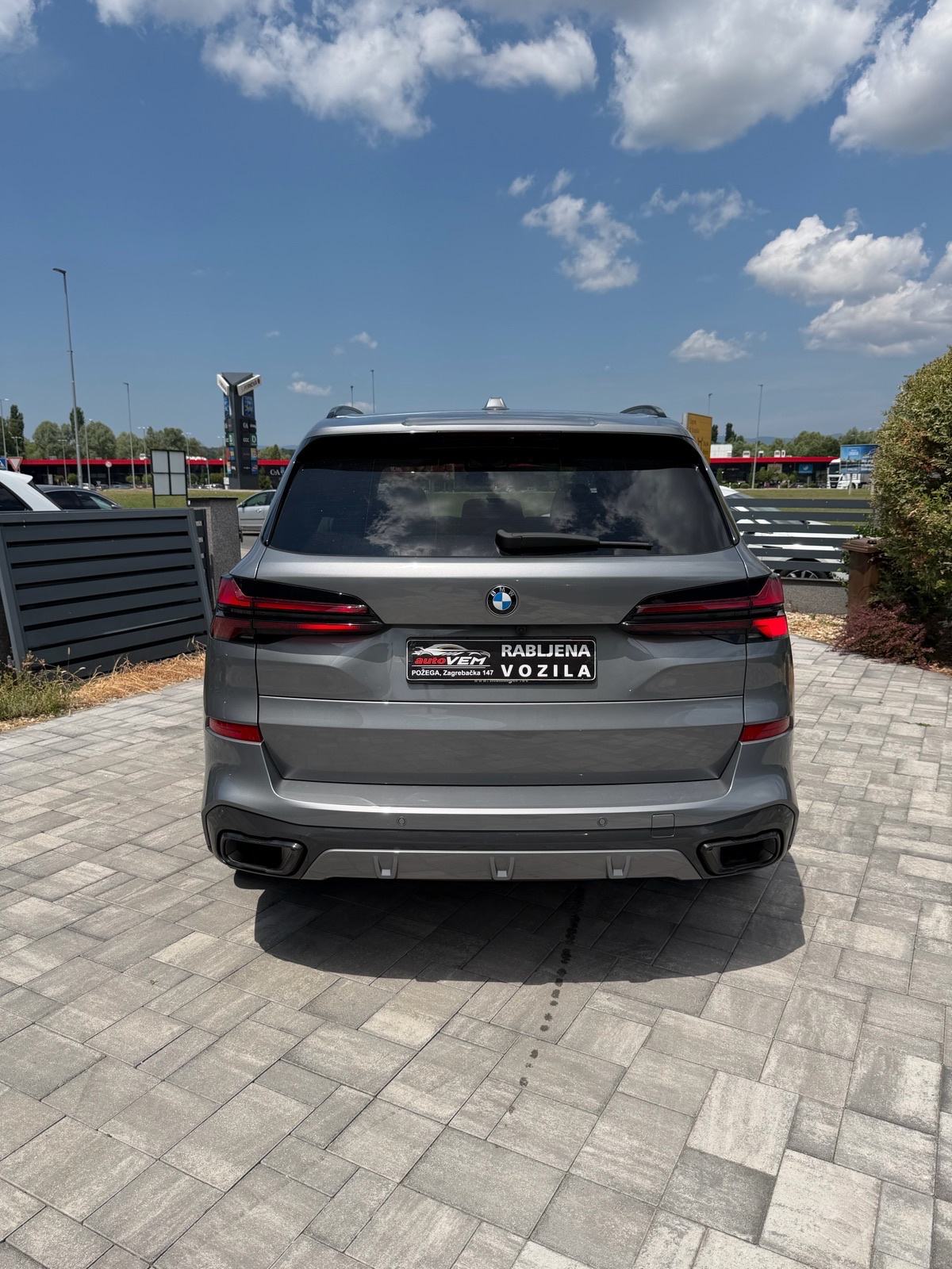 BMW X5 xDrive30d M SPORT-ICONIC GLOW-PANO-ALU 22”-U PDV-U, fotografija 6