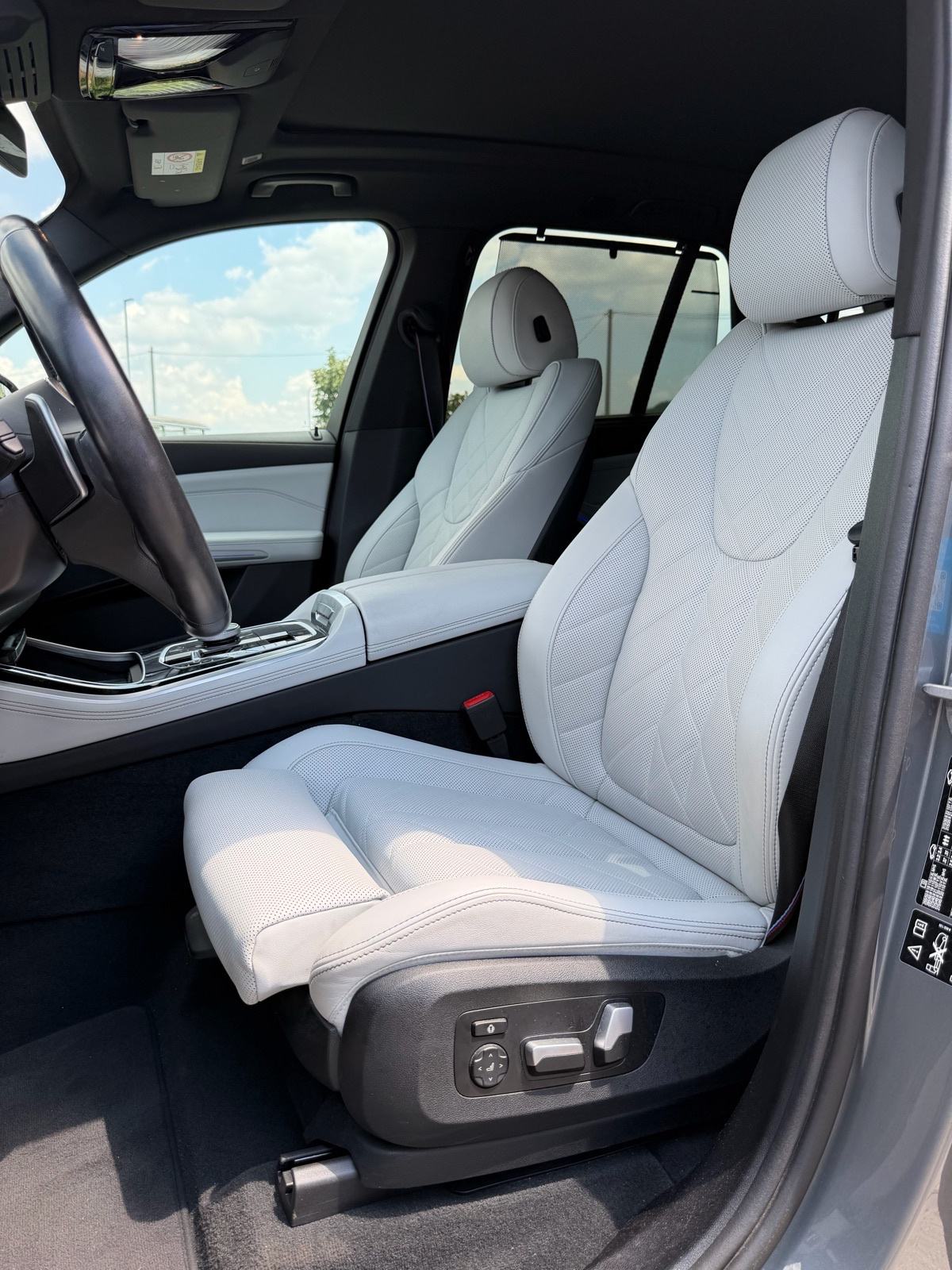 BMW X5 xDrive30d M SPORT-ICONIC GLOW-PANO-ALU 22”-U PDV-U, fotografija 13