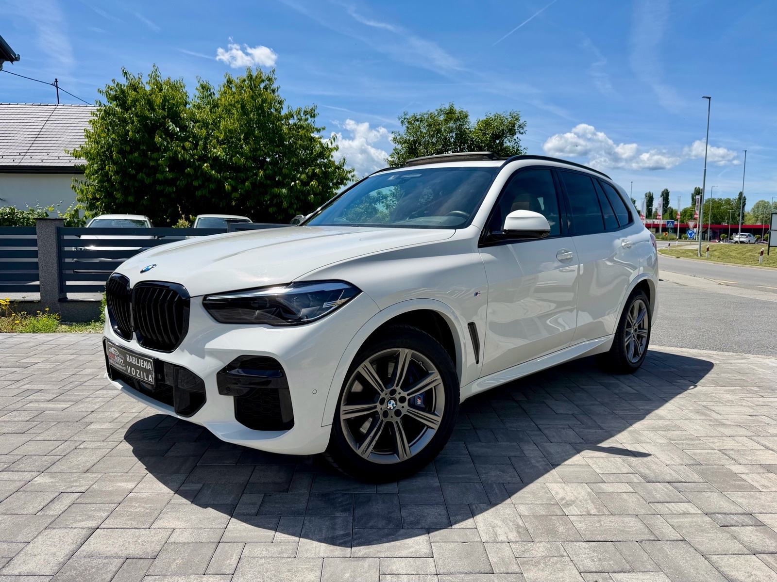 BMW X5 xDrive 40d-M SPORT-PANORAMA-TV- 2023 G.-U PDV-U, pogled izvana - slika 1