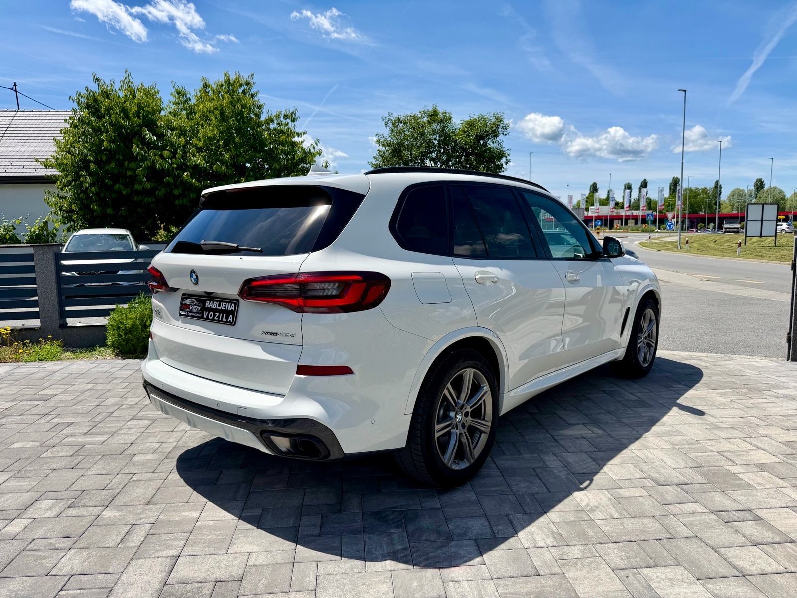 BMW X5 xDrive 40d-M SPORT-PANORAMA-TV- 2023 G.-U PDV-U, pogled izvana - slika 4