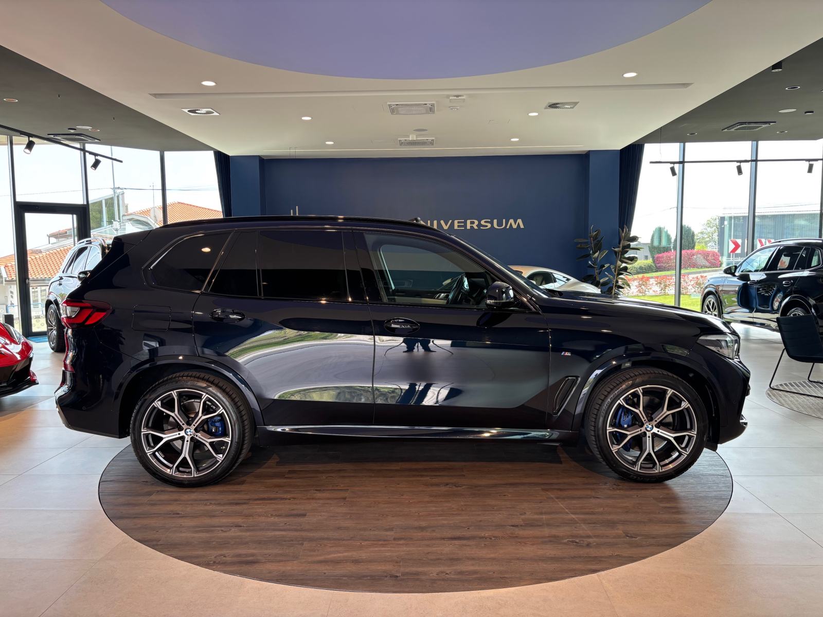 BMW X5 xDrive30d M-Sport - panorama, alu 21'', adaptivni tempomat, fotografija 6