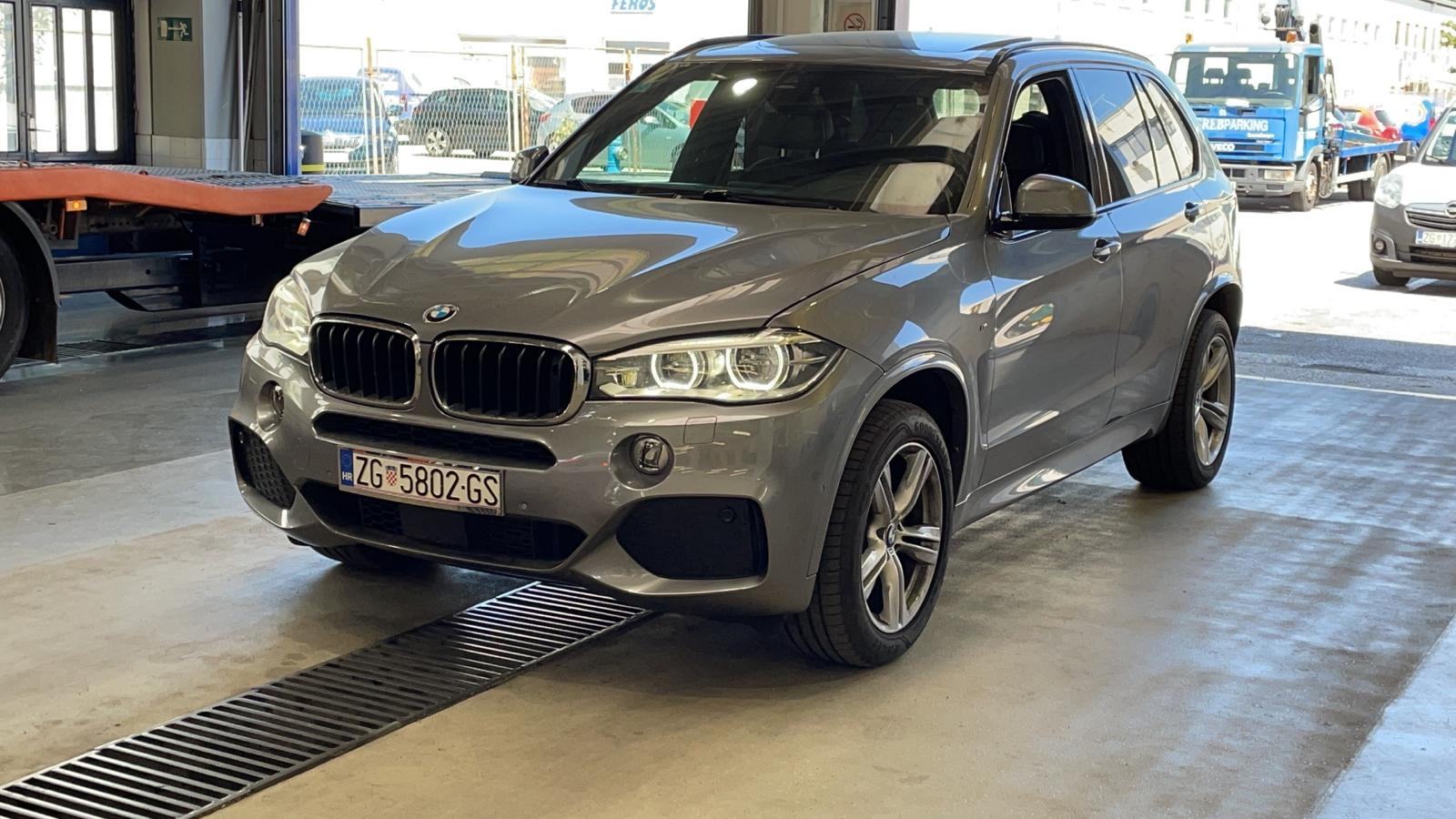 BMW X5 xDrive40d u M opremi, pogled izvana - slika 1