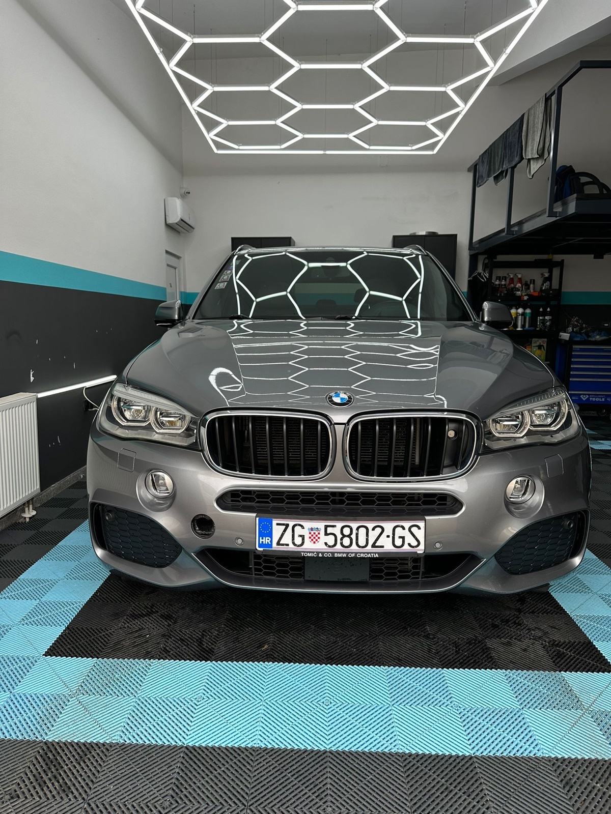 BMW X5 xDrive40d u M opremi, pogled izvana - slika 3