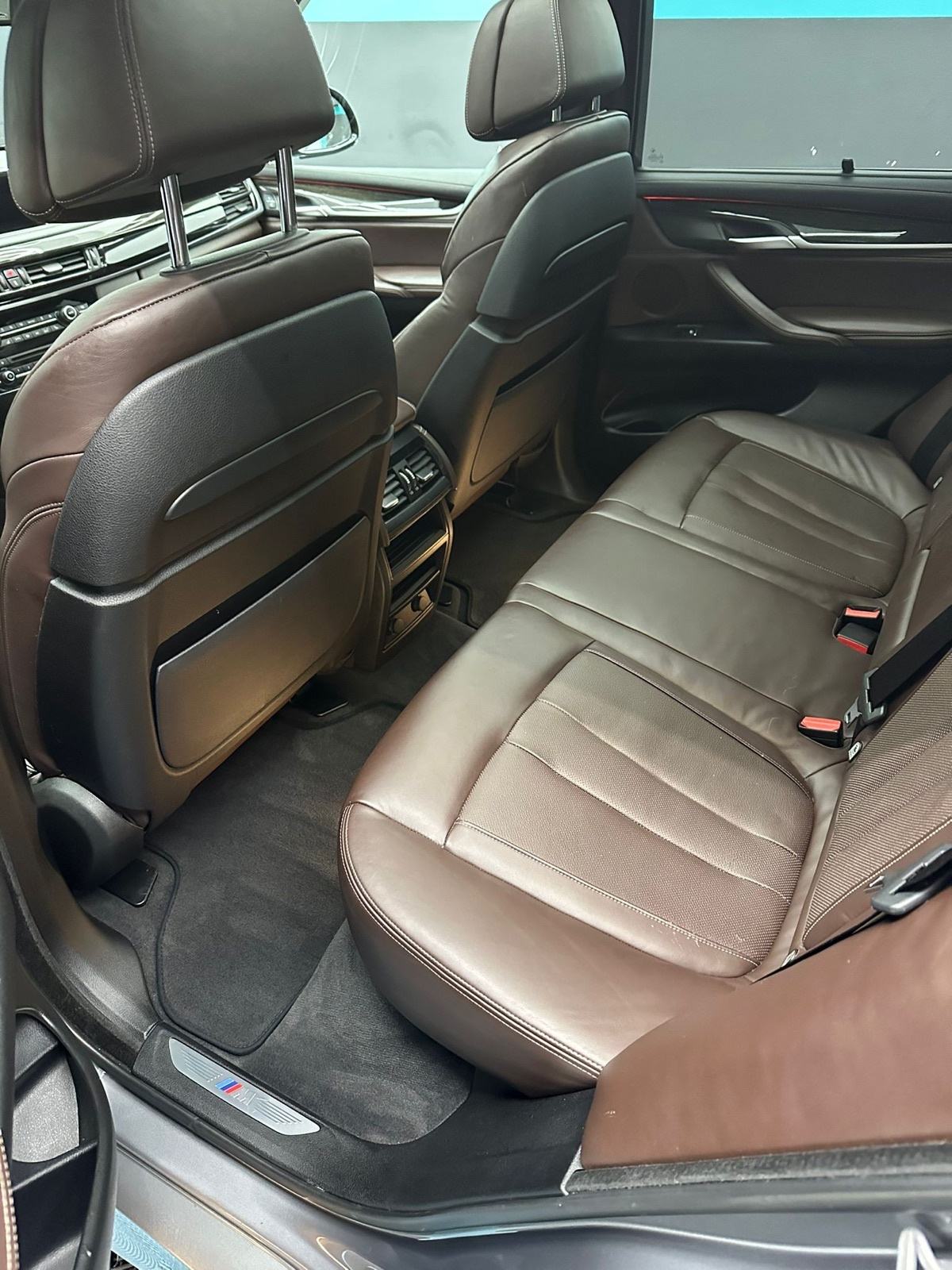 BMW X5 xDrive40d u M opremi, fotografija 16