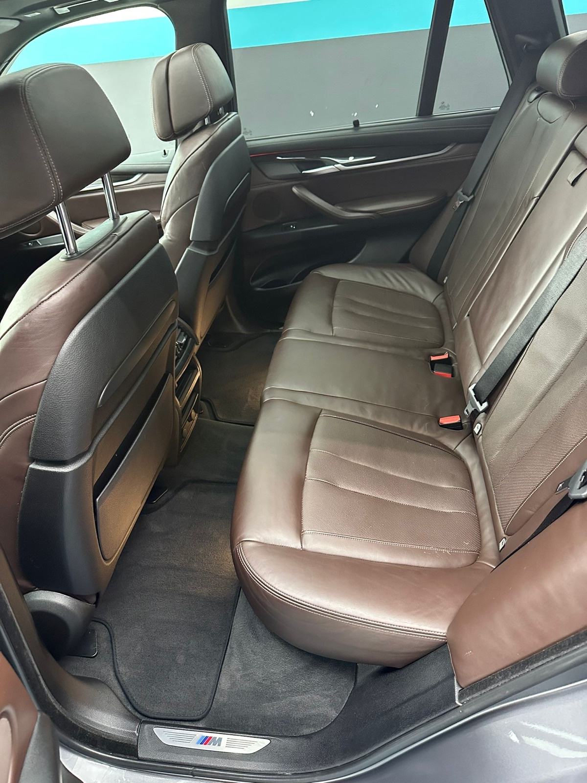 BMW X5 xDrive40d u M opremi, fotografija 17