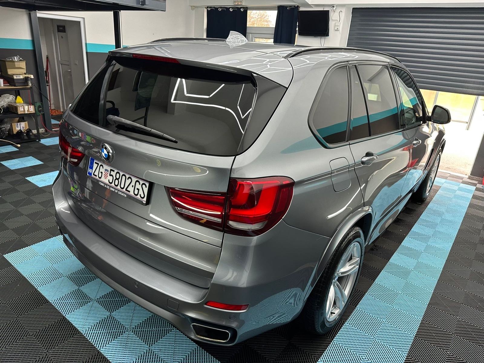 BMW X5 xDrive40d u M opremi, pogled izvana - slika 5