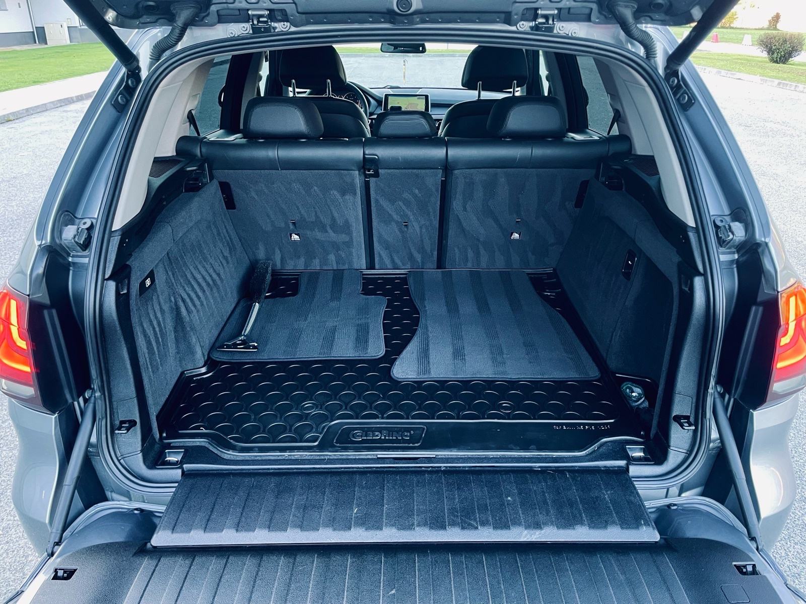 BMW X5 xDrive40d, savršeno stanje, uredno servisiran,..., fotografija 15