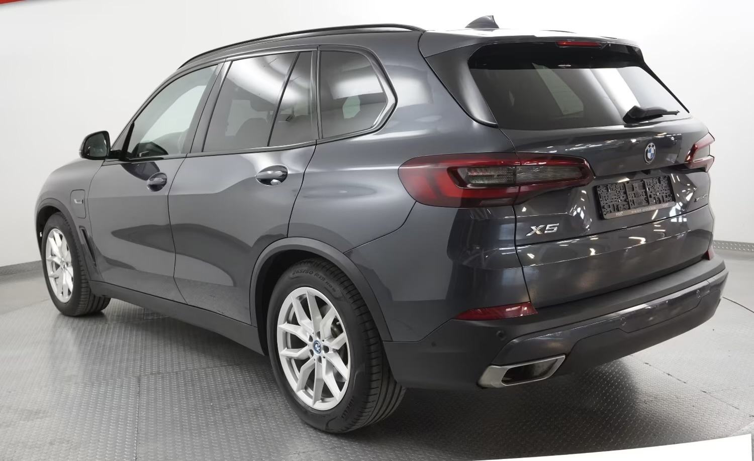 BMW X5 xDrive45e automatik, pogled izvana - slika 4