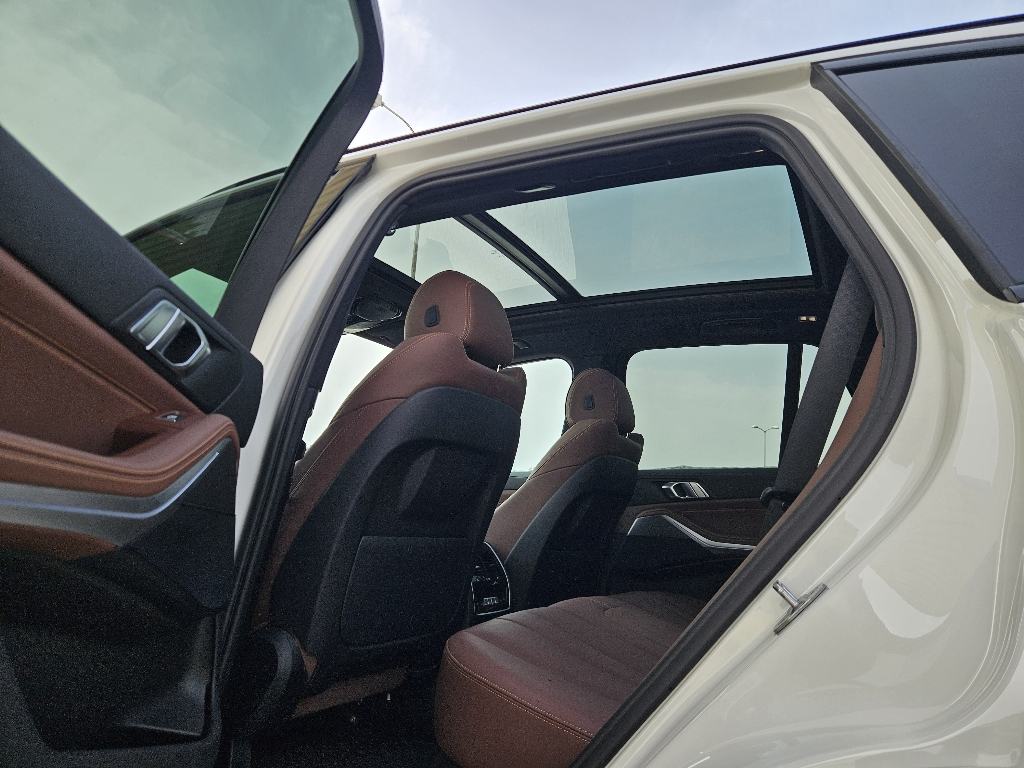 BMW X5 xDrive45e M SPORT, servisna, zračni ovjes, PANO, u PDV-u, fotografija 18