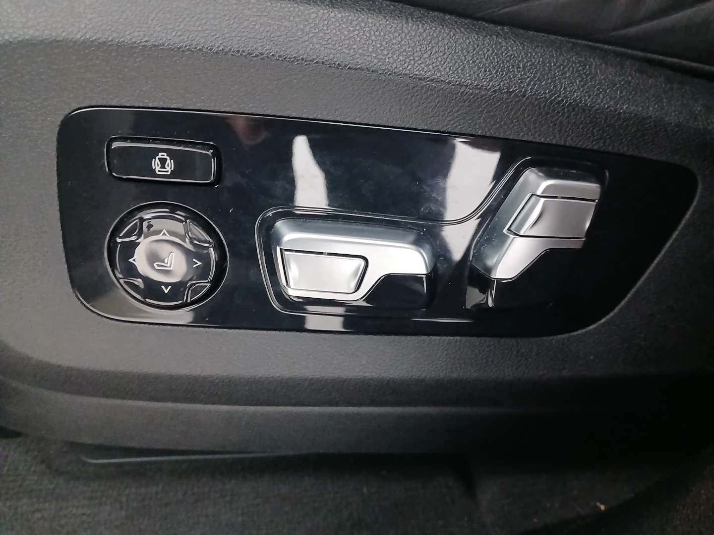 BMW X5 xDrive45e *Virtual Cockpit*Head-up*Panorama*, fotografija 17