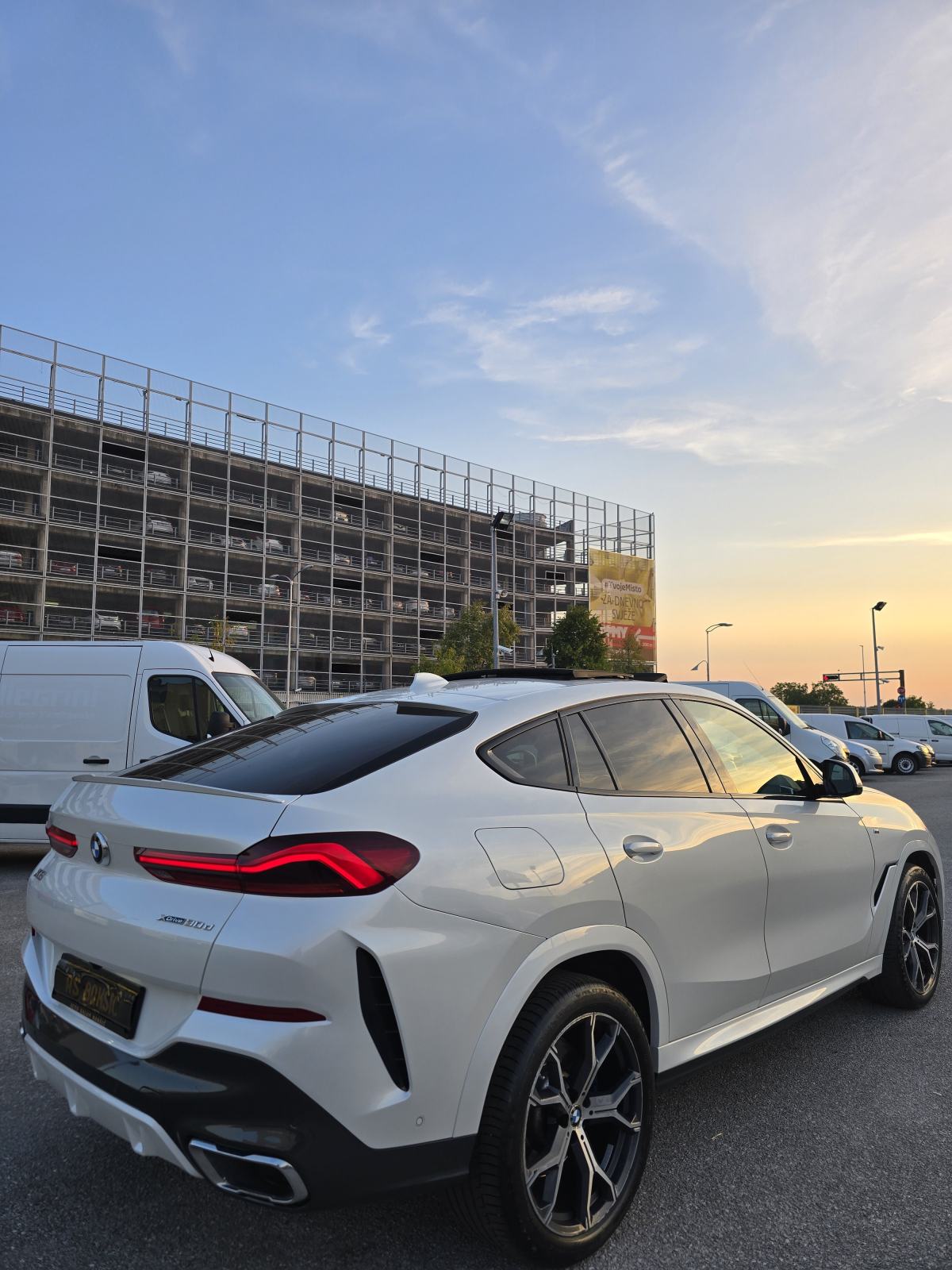 BMW X6 3.0D * M-SPORT PAKET * FULL OPREMA * ODLIČNO STANJE * JAMSTVO *, fotografija 6