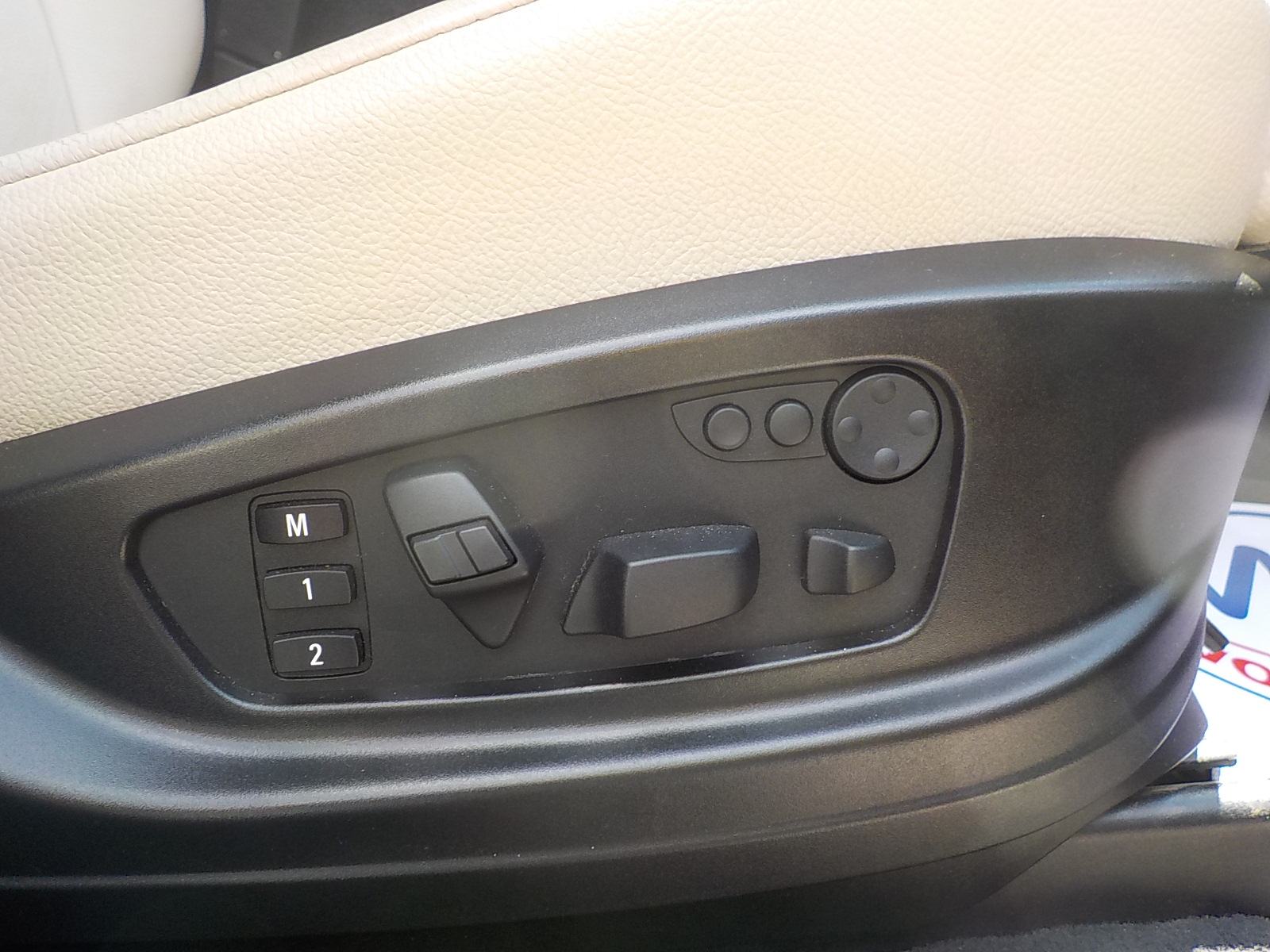 BMW X6 3,0d M-sport paket,odličan,reg.10/26, dugogodišnj vlasnik,⚡TOP⚡, fotografija 20