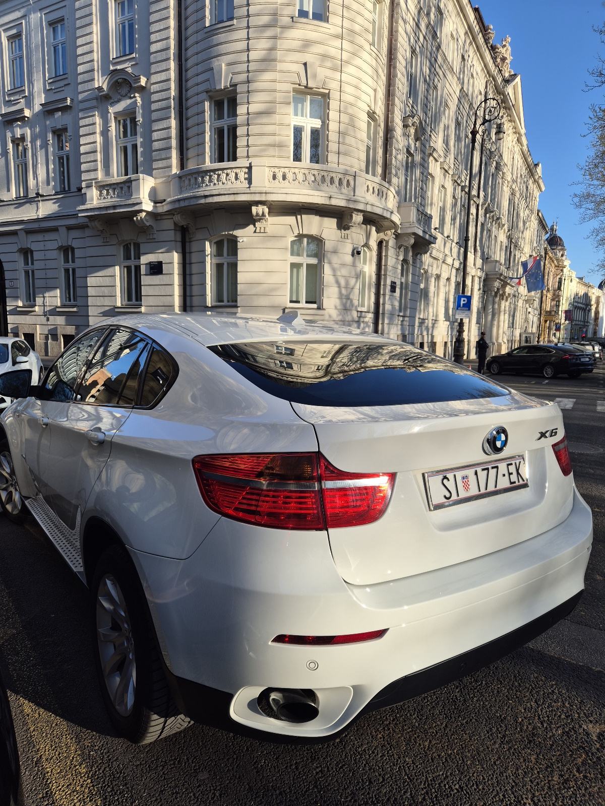 BMW X6 30d automatik reg.do 05/2027, fotografija 4