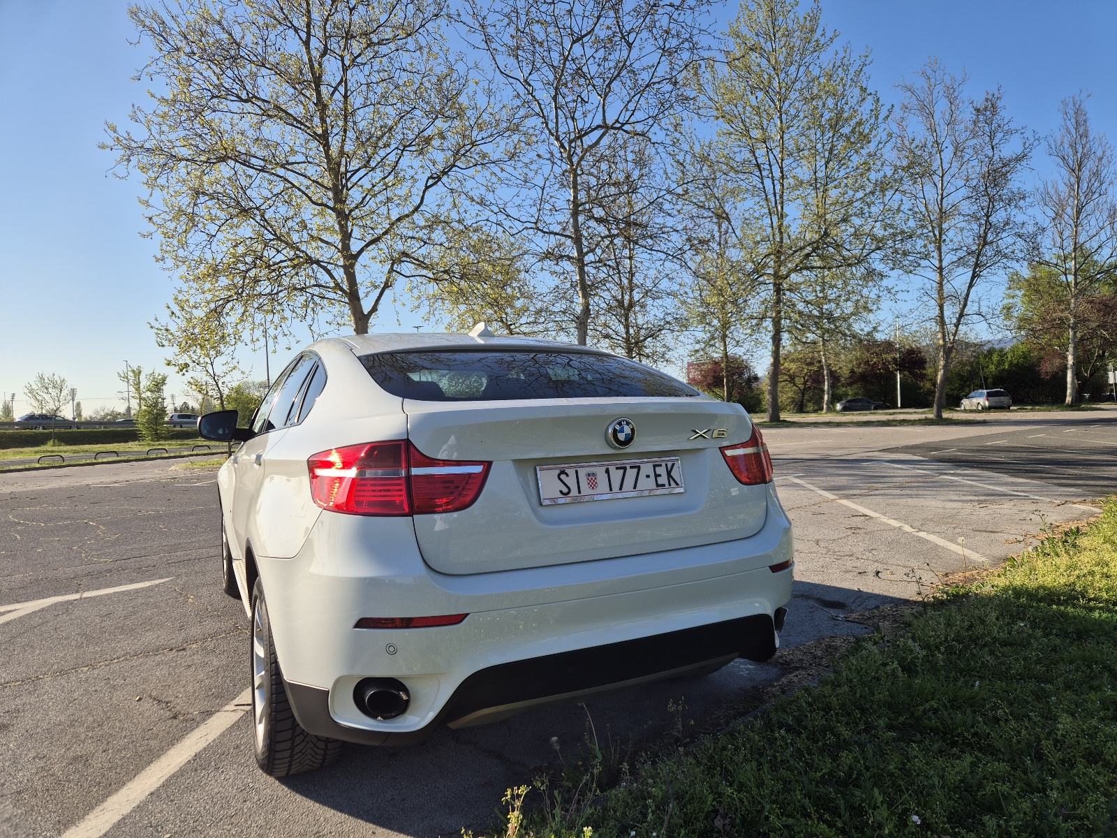 BMW X6 30d automatik reg.do 05/2027, fotografija 5
